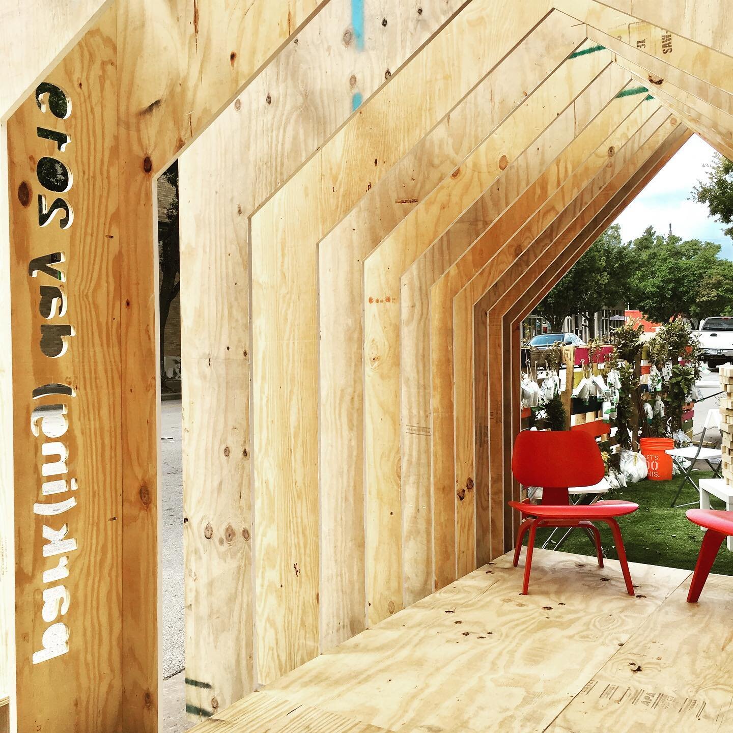 Collaboration between architecture, construction and prefabrication. #parkingdayftw @beckgroup