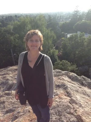 Elizabeth Robinson.jpg