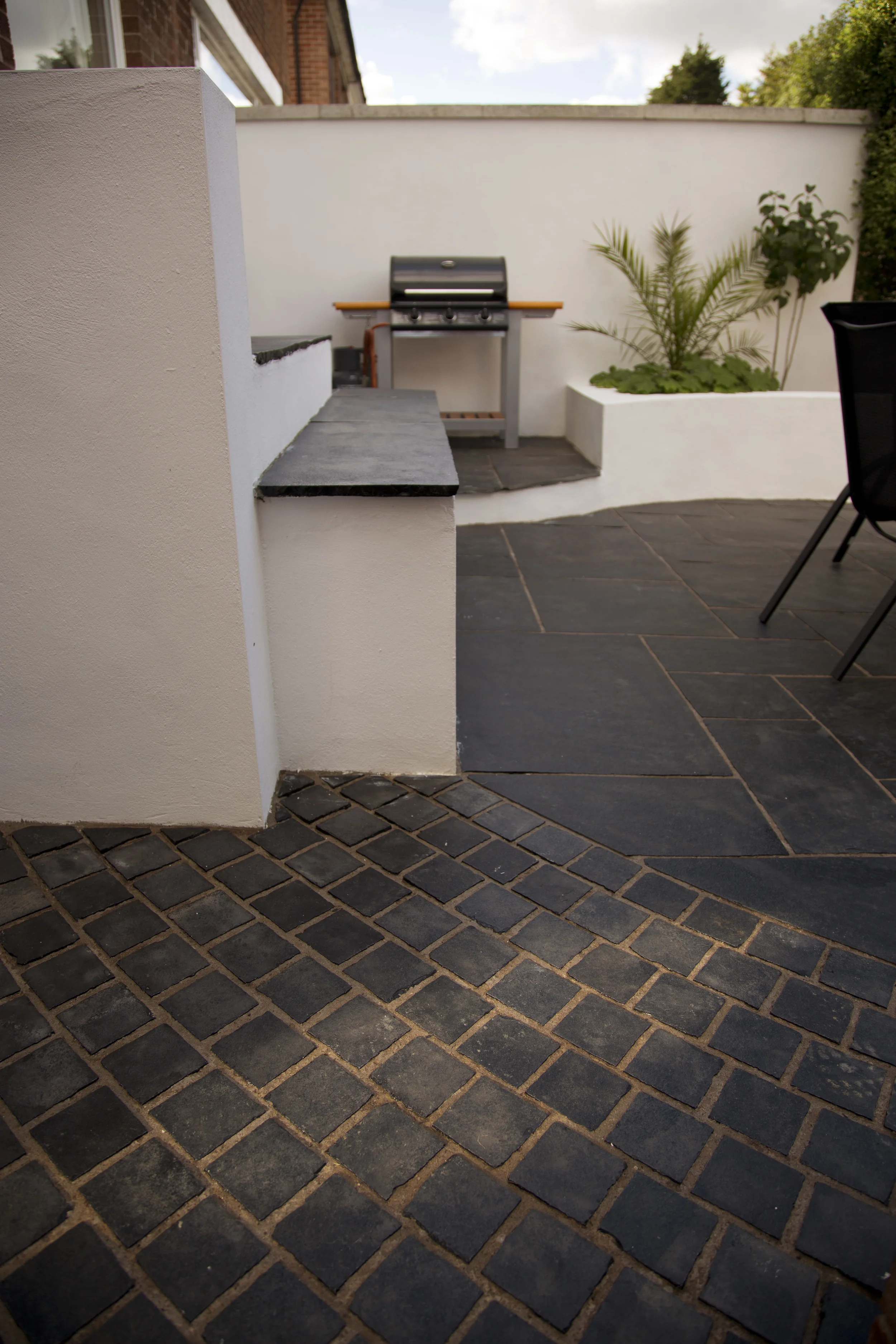 Multi-Level Terrace CASTLEREAGH  (22).jpg