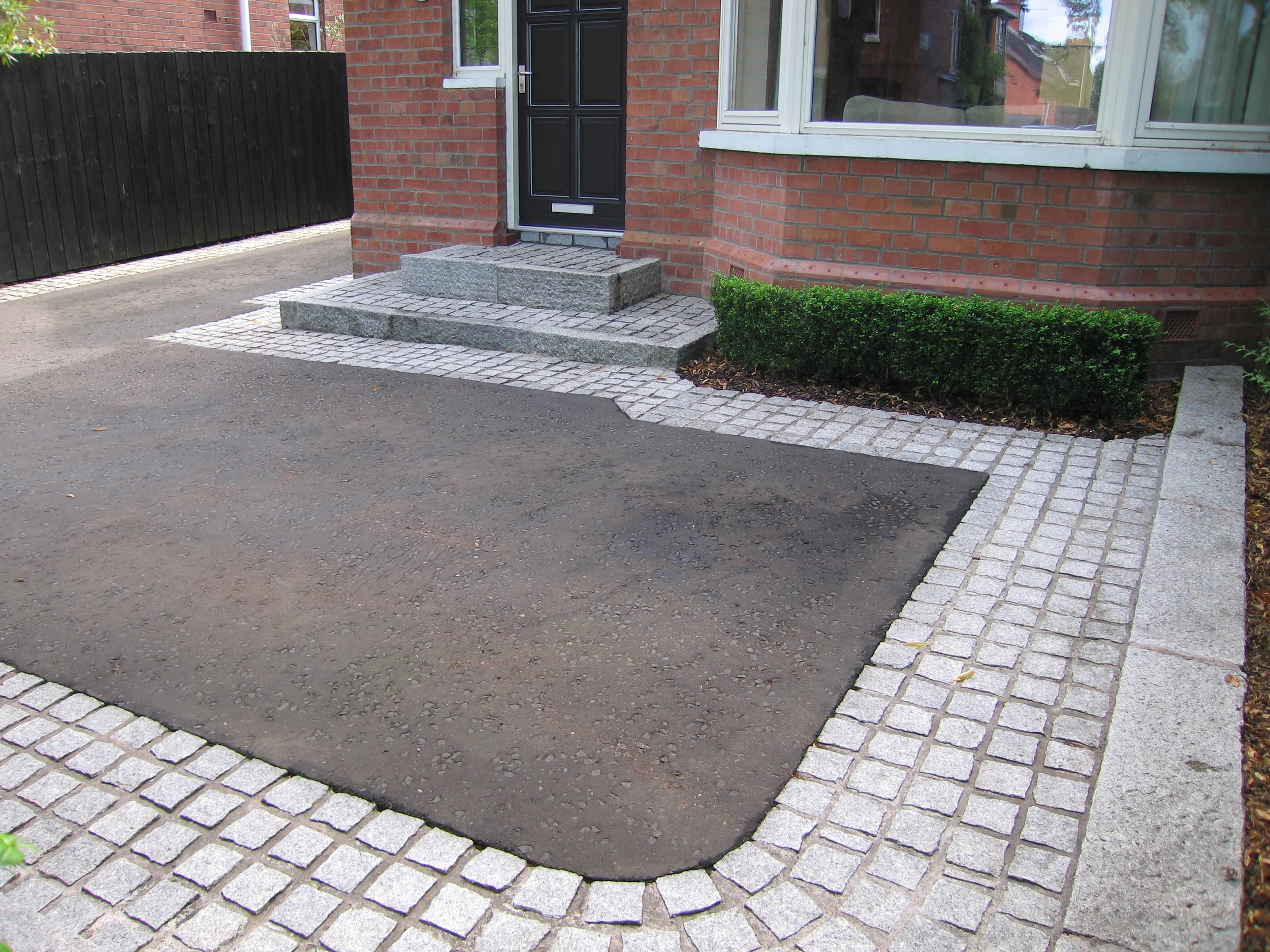 8 Driveway STRANMILIS (5).JPG