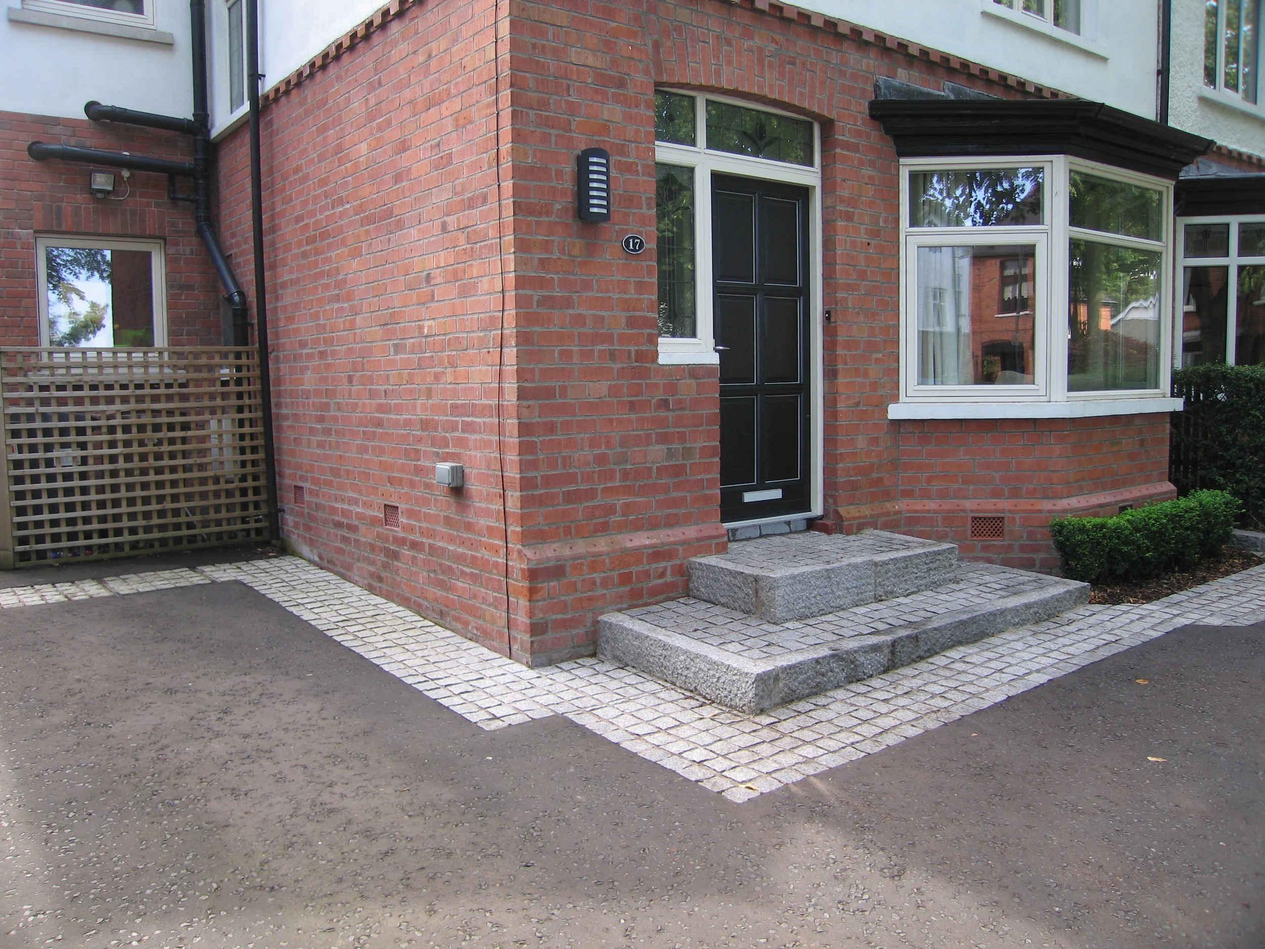 8 Driveway STRANMILIS (6).JPG