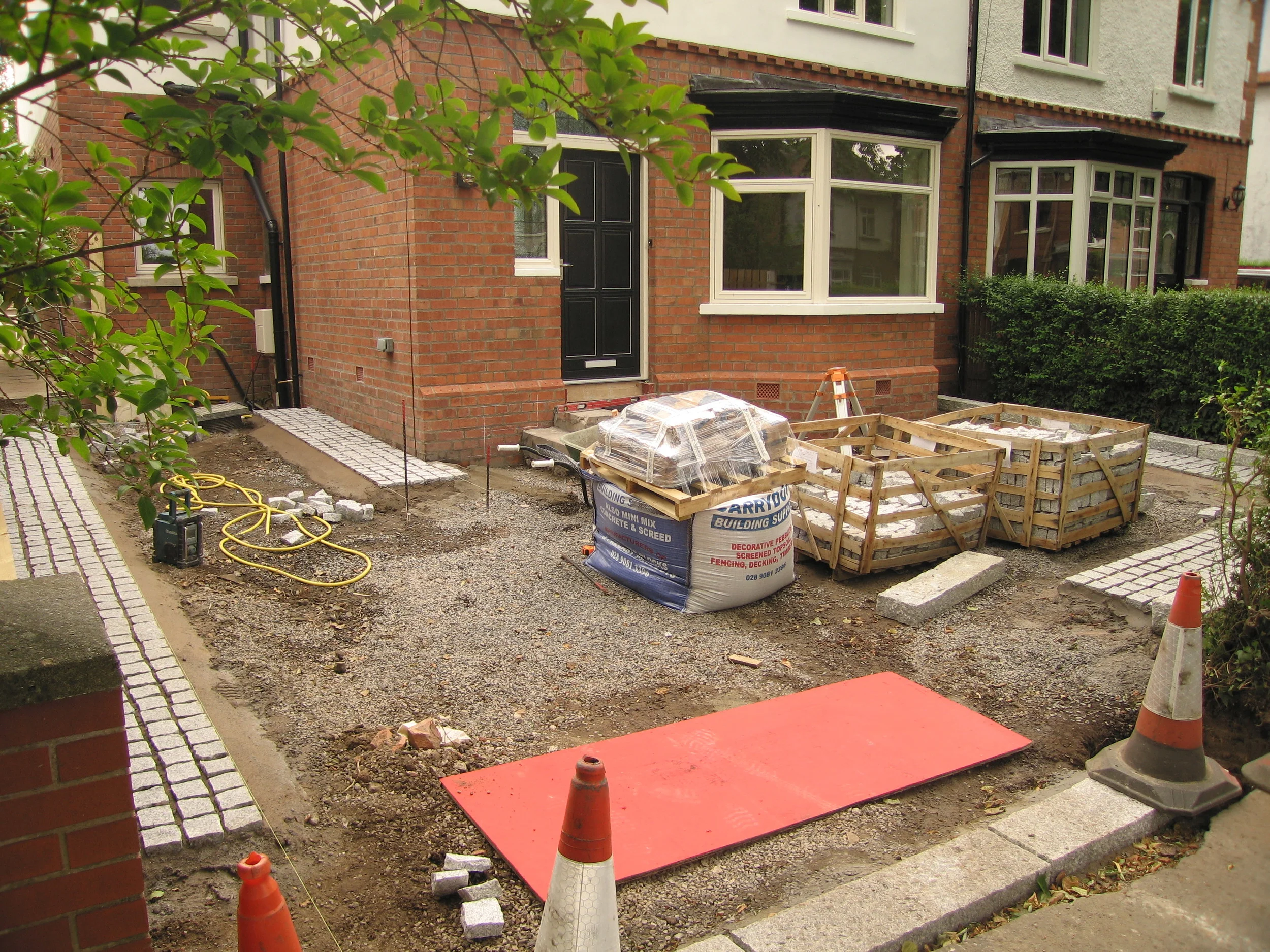 8 Driveway STRANMILIS (9).JPG