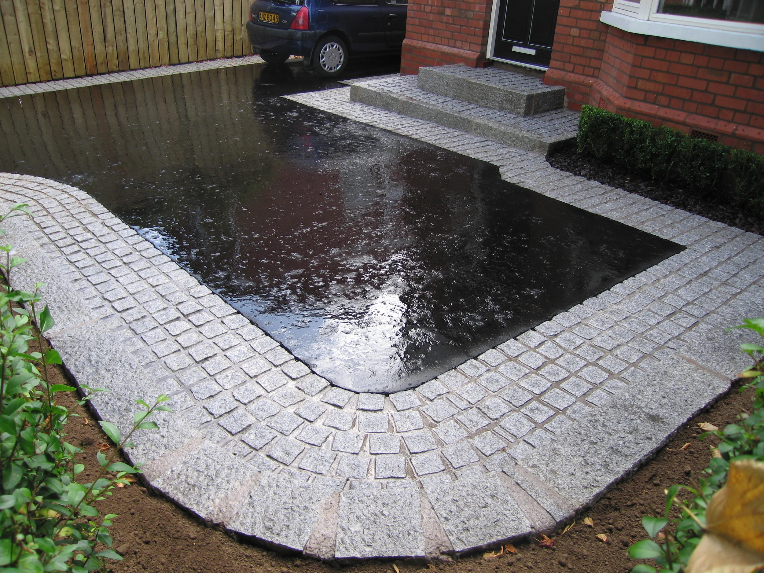 8 Driveway STRANMILIS (12).JPG