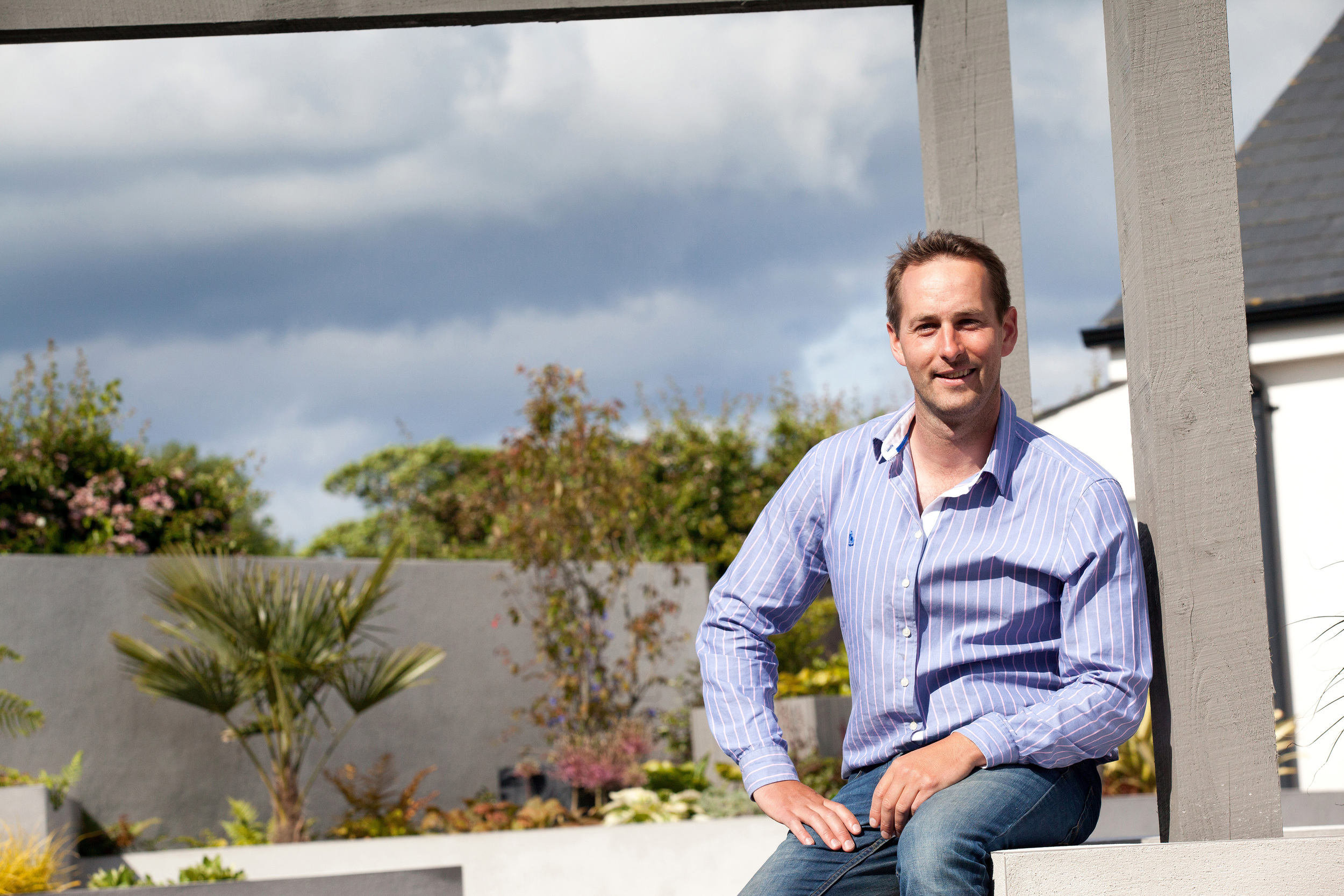 Peter-Dunn Profile Side Right.jpg