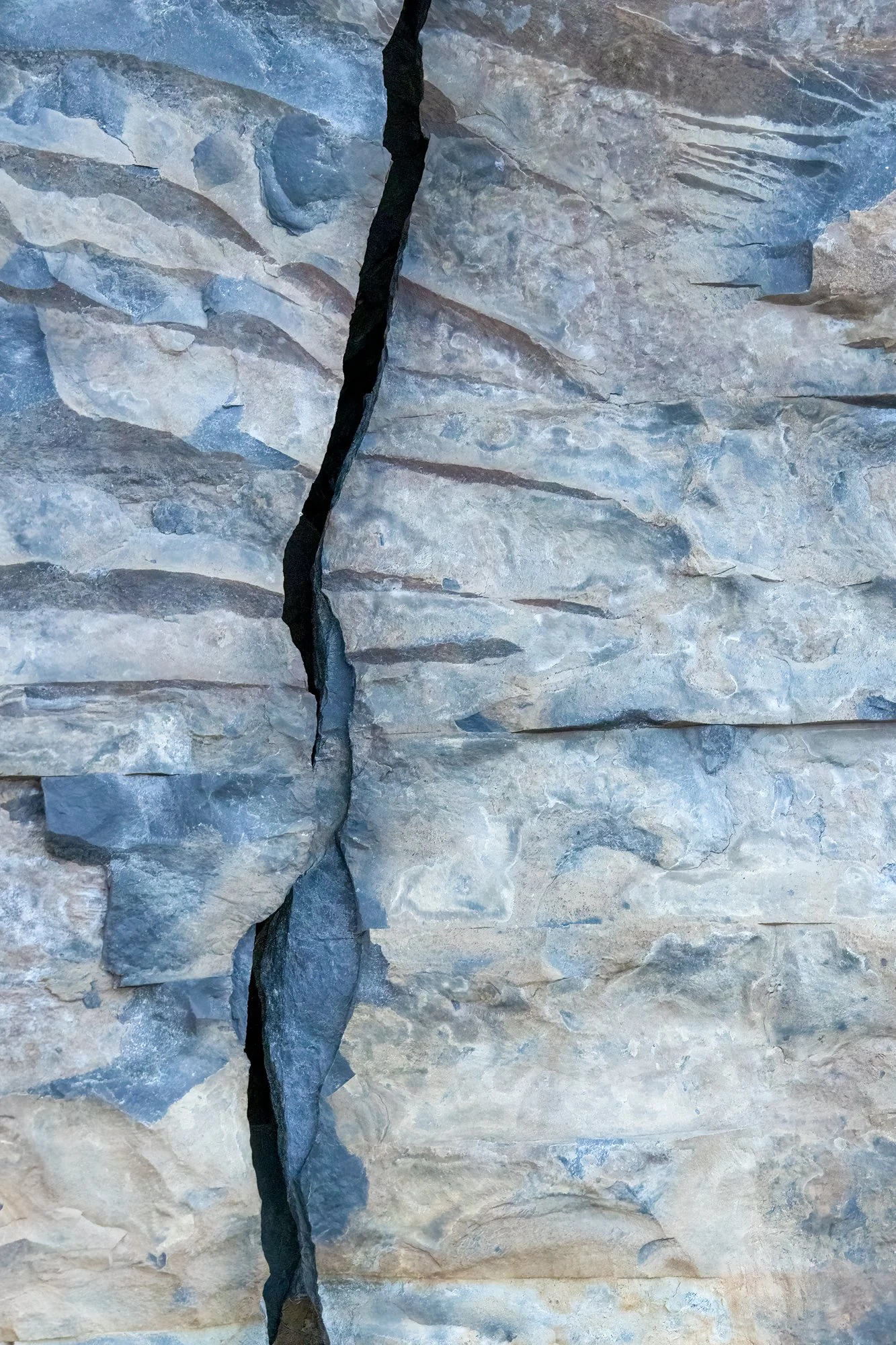 Newfoundland Rock 1 (Crack to the Right)