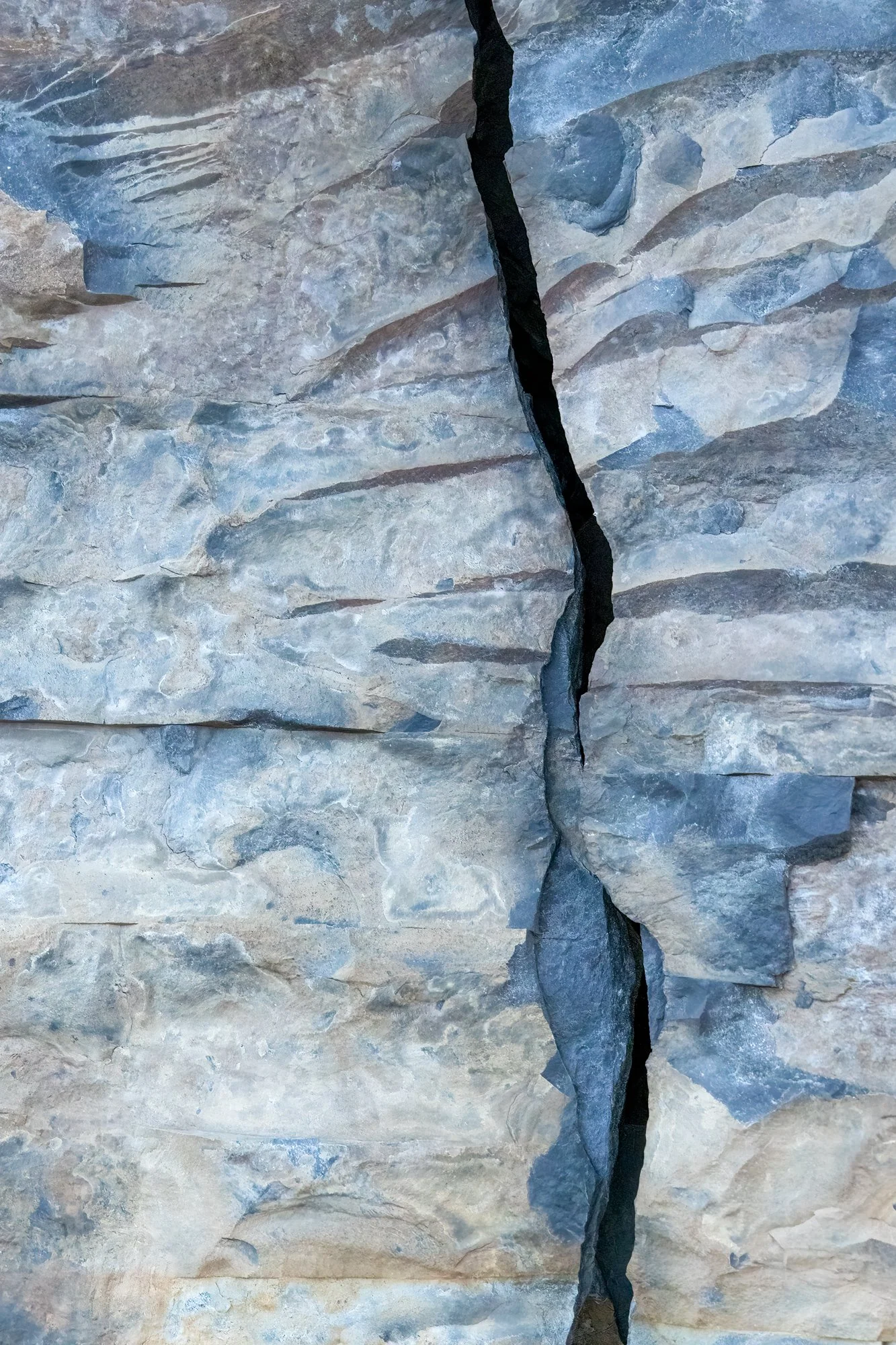 Newfoundland Rock 1 (Crack to the Left)