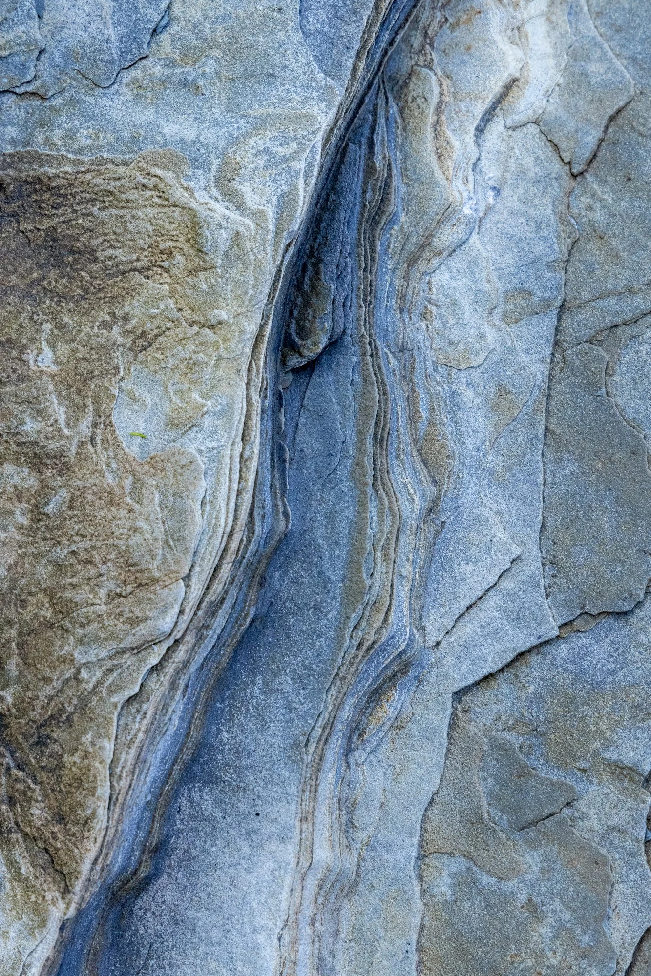 Newfoundland Rock 3, (Crack to the Right)