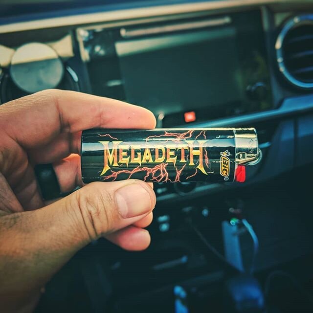 Props to the @biclighter marketing team. They know their segments 😂  I don't even smoke, and this came home with me. Gotta have it. Lol
#demographics #peacesellsbutwhosbuying @megadeth