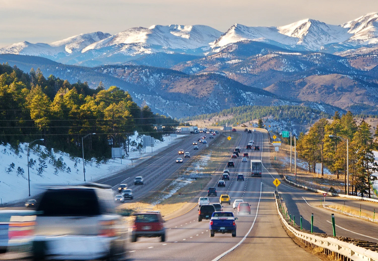 Denver mountains highway.jpg