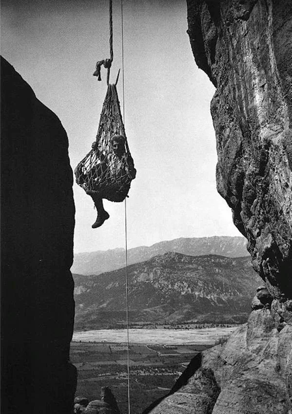 Greece Meteora Hanging in There. FredBoissonnas.rsz-709616.jpg