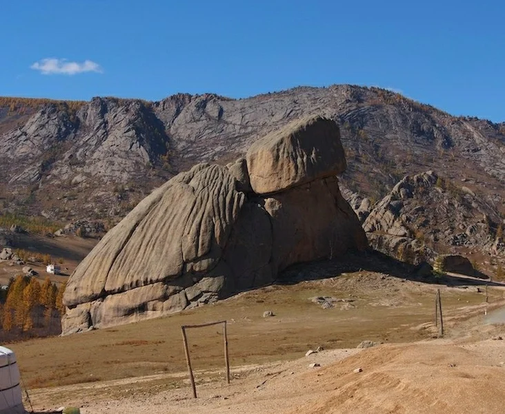 Turtle_Rock_Terelj_National_Park,_Mongolia_(11441544855).jpg