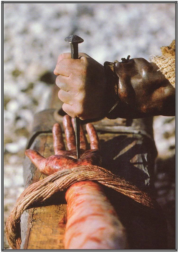 Jesus-hand-cross.jpg