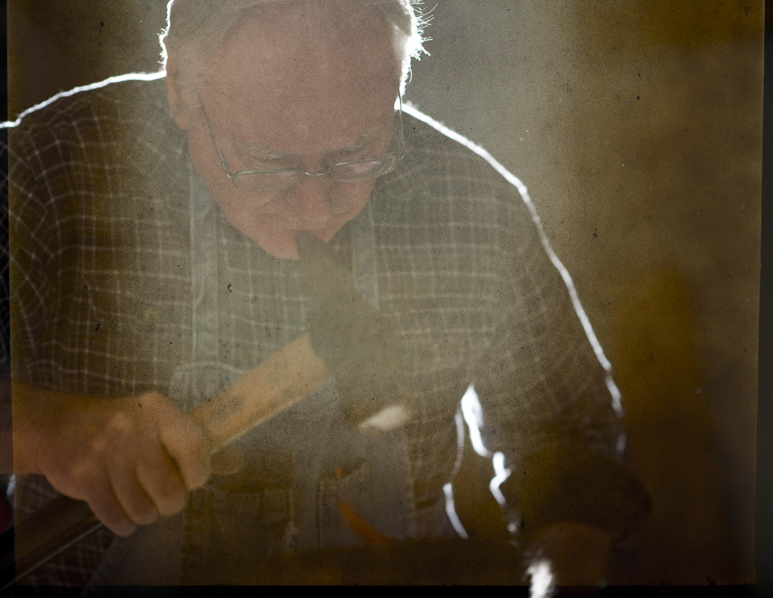 John Holley has been making knives for over 14 years. A native of Illinoise, he moved to Arkansas where he learned to make knives from a friend. Being retired, he makes, and sells, knives as a hobby, he says, which keeps him “out of trouble”.
