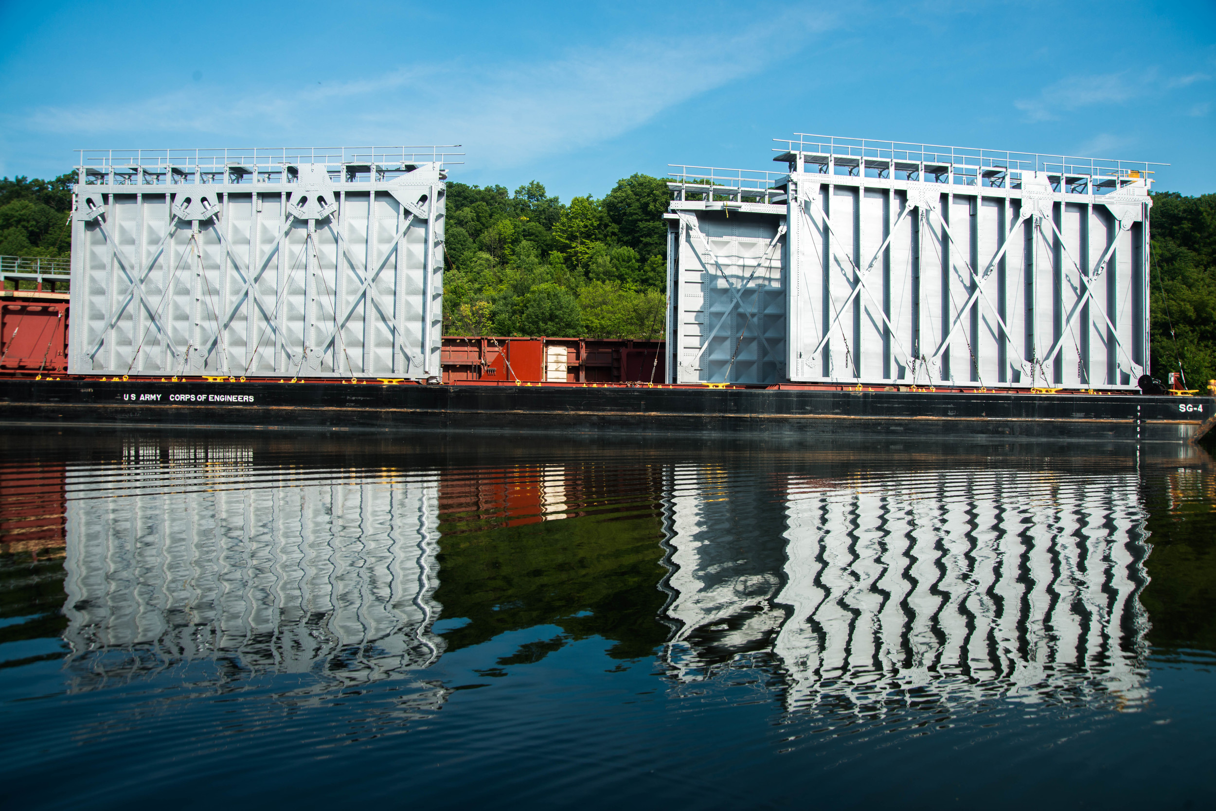  This type of door became a routine sight for us along the section of the river which was heavy with lock and dams. These doors had a crispy, 'fresh off the assembly line' look about them. 