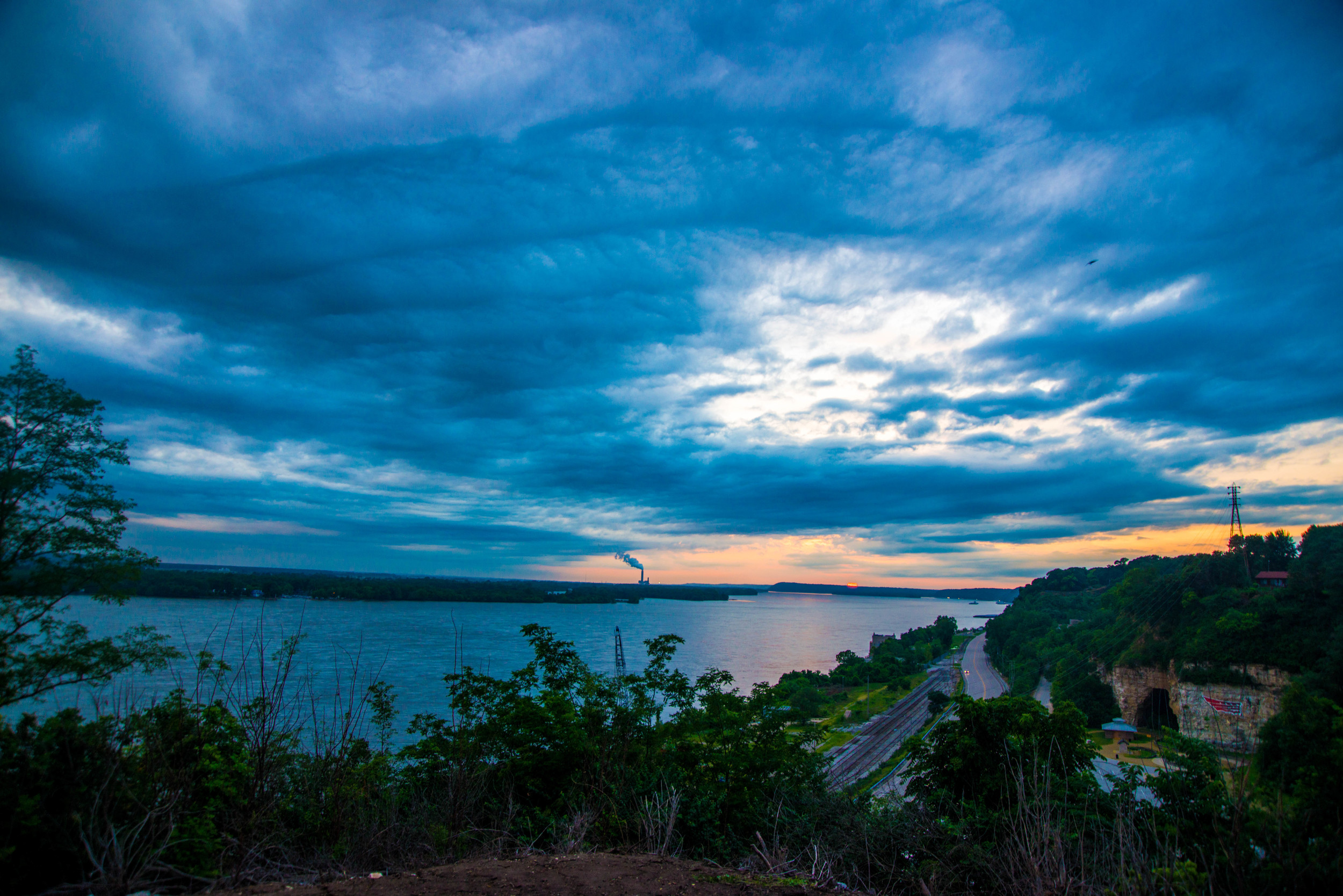  A view of the Mississippi from atop a bluff where we were staying in Alton, Illinois. A town we had no idea we would be staying in. Turned out to be one of the most interesting, welcoming places during our entire trip. 