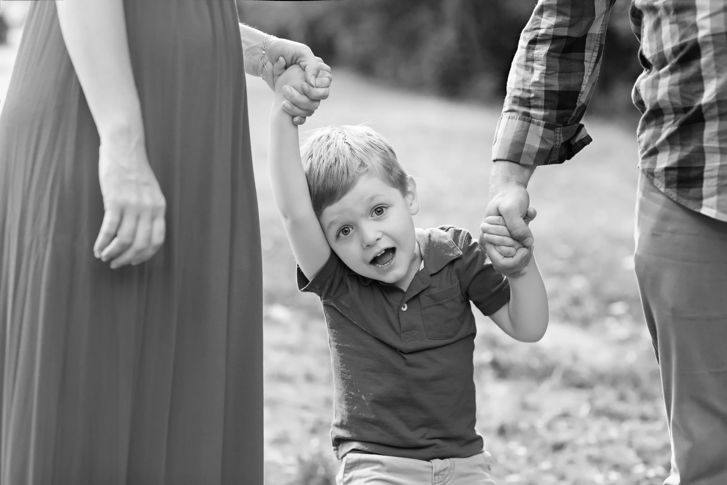 GreenFamily_Aug15_0016BW.jpg