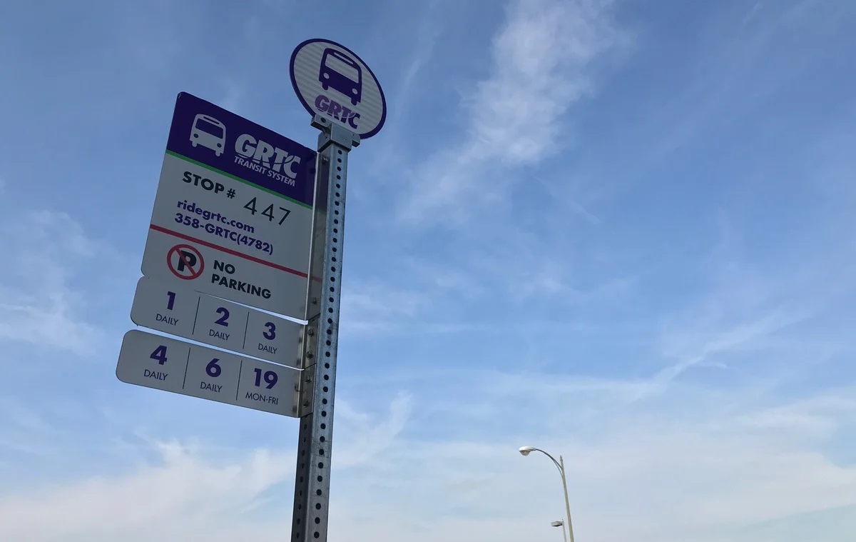 This week in transit: The leaders on the bus go round and round