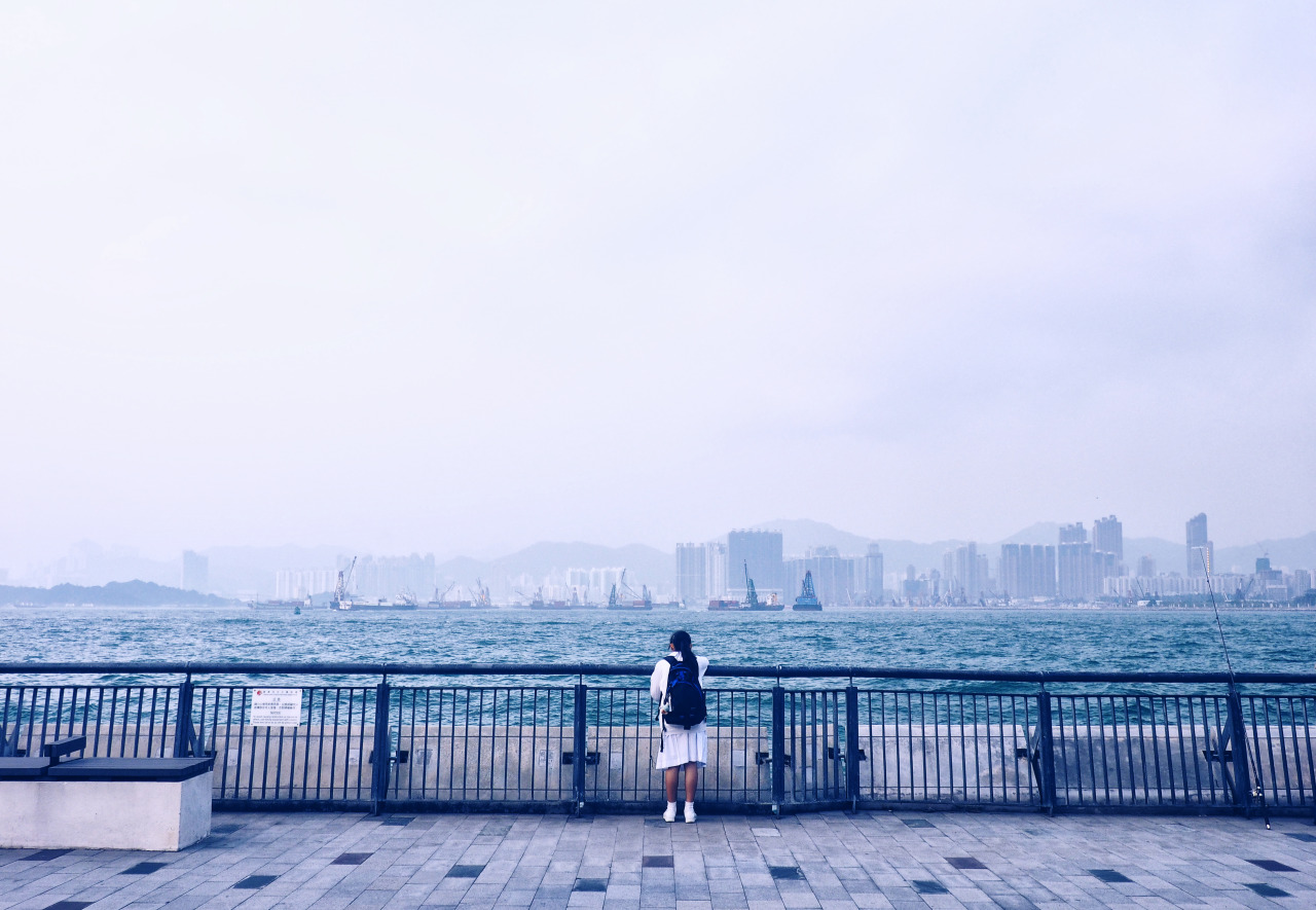 She didn’t move for over an hour and stood there looking at the water with her headphones on. I tried to get her attention but realised she was in her own world and I didn’t exist. Sun Yat Sen Memorial Park Promenade, Hong Kong.
Olympus OM-D E-M1 + 12-50mm f/3.5-6.3