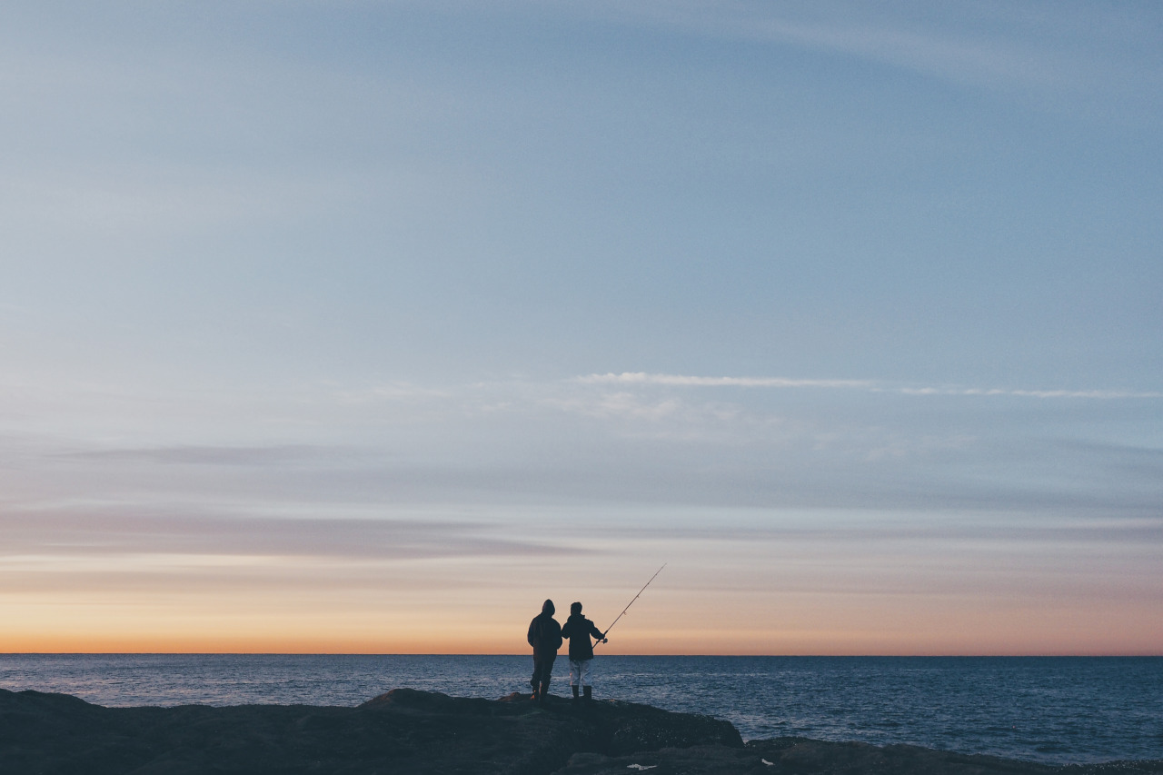 Fisherman arrive before sunrise hoping for the perfect catch.
Captured at Bondi Beach moments after sunrise and time spent with new hero benlowy .
Olympus AU E-M1 + 12-40mm f/2.8