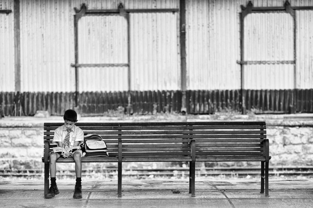 One thing which struck me in Sri Lanka is the way children play and what makes them happy. Waiting at Hatton Station I was watching kids interact. I saw new friendship blossom over school books and comparing colourful pencil cases. It all reminded me of my childhood, a time where face to face interaction was what we knew best. I am happy knowing the more fulfilling way of communicating is still the way in Sri Lanka. I hope that these kids when older appreciate it for what it is, just as I hope many of us now do.
Olympus E-M1 + 75mm f/1.8
