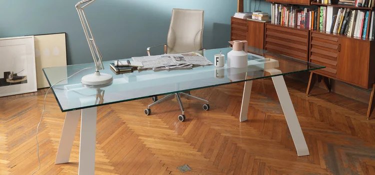 TORONTO DESK