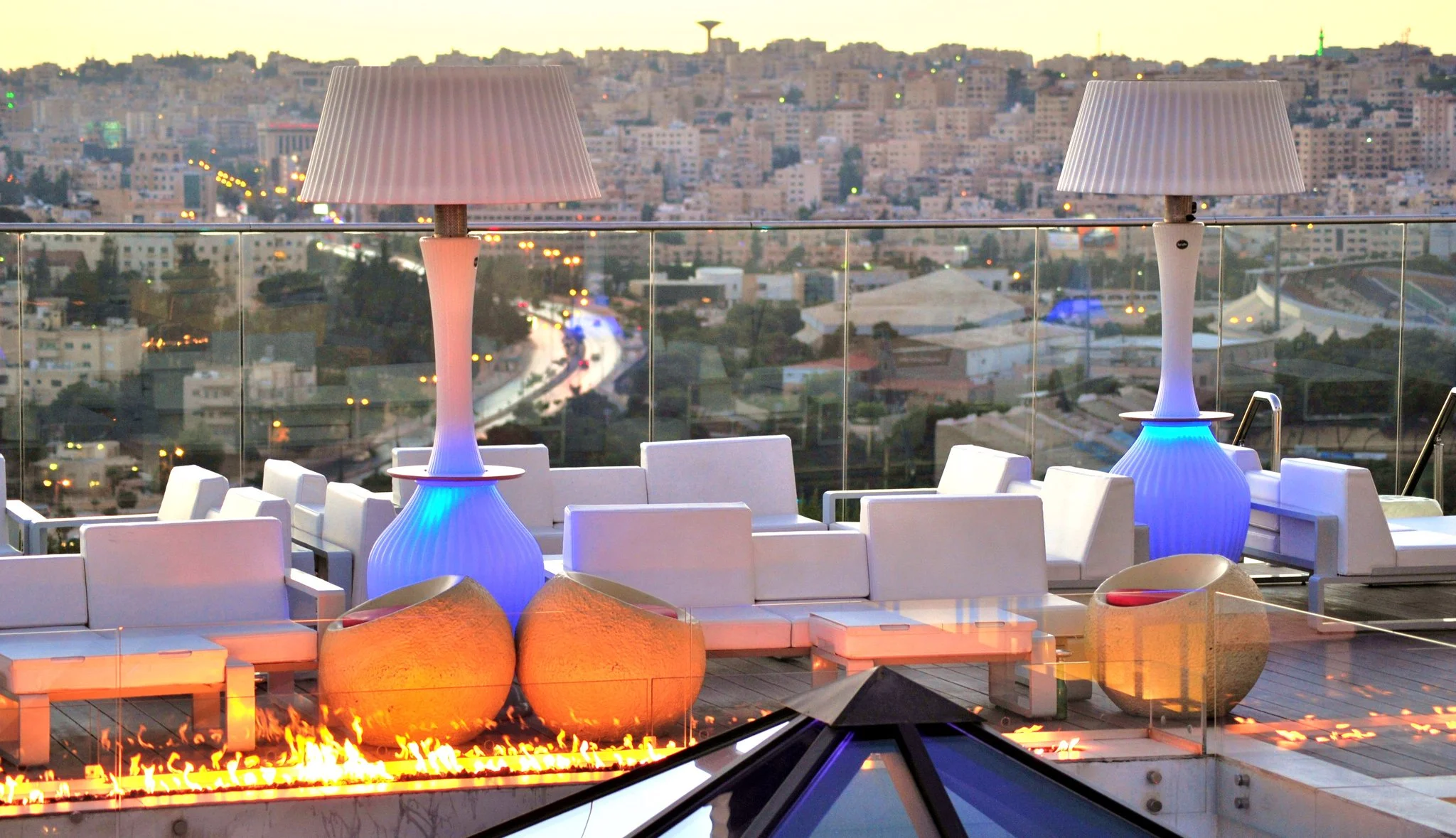 U_Roof_Lounge_2_S.jpg