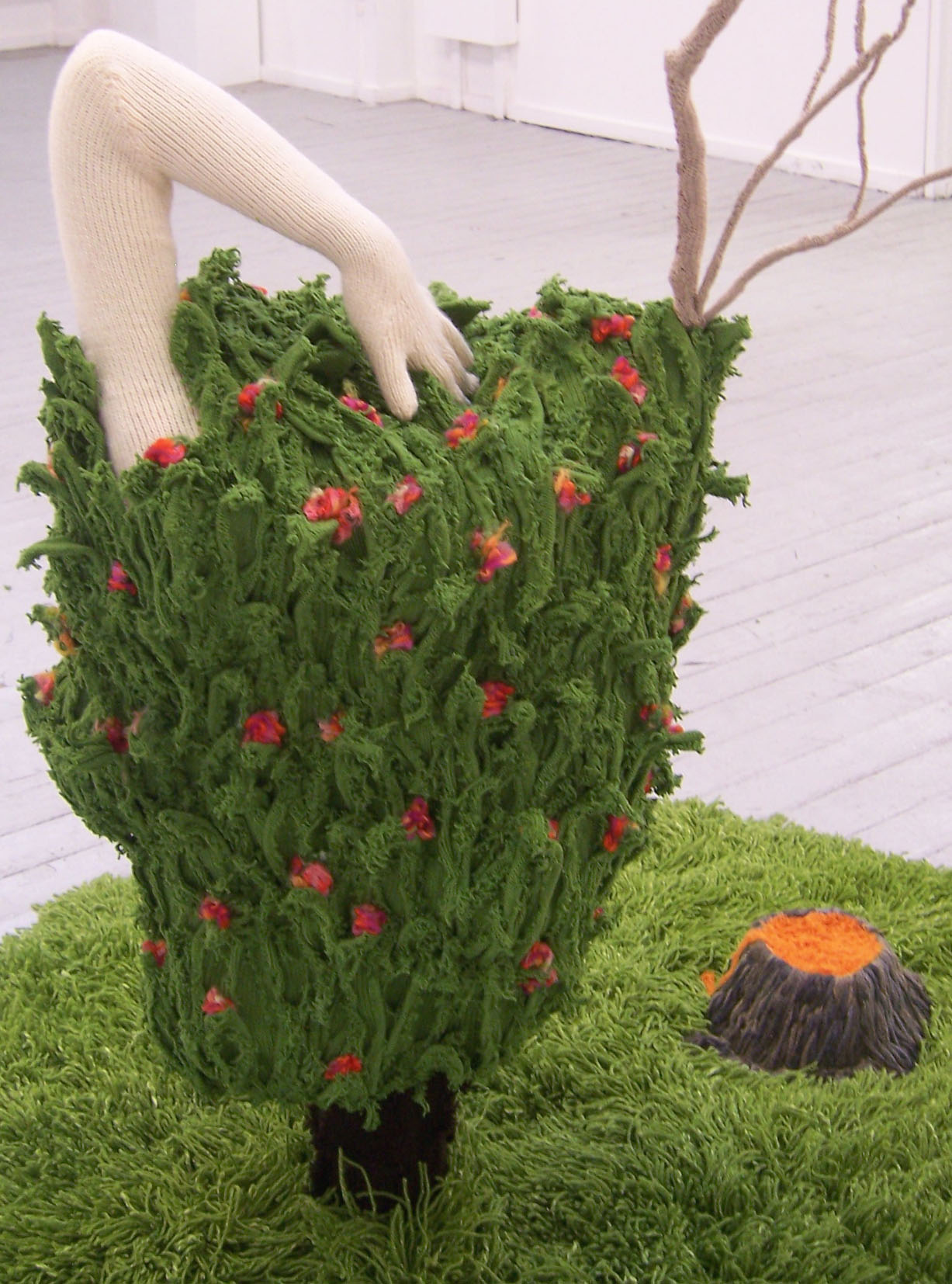 05. JUST_Daphne_detail.jpg