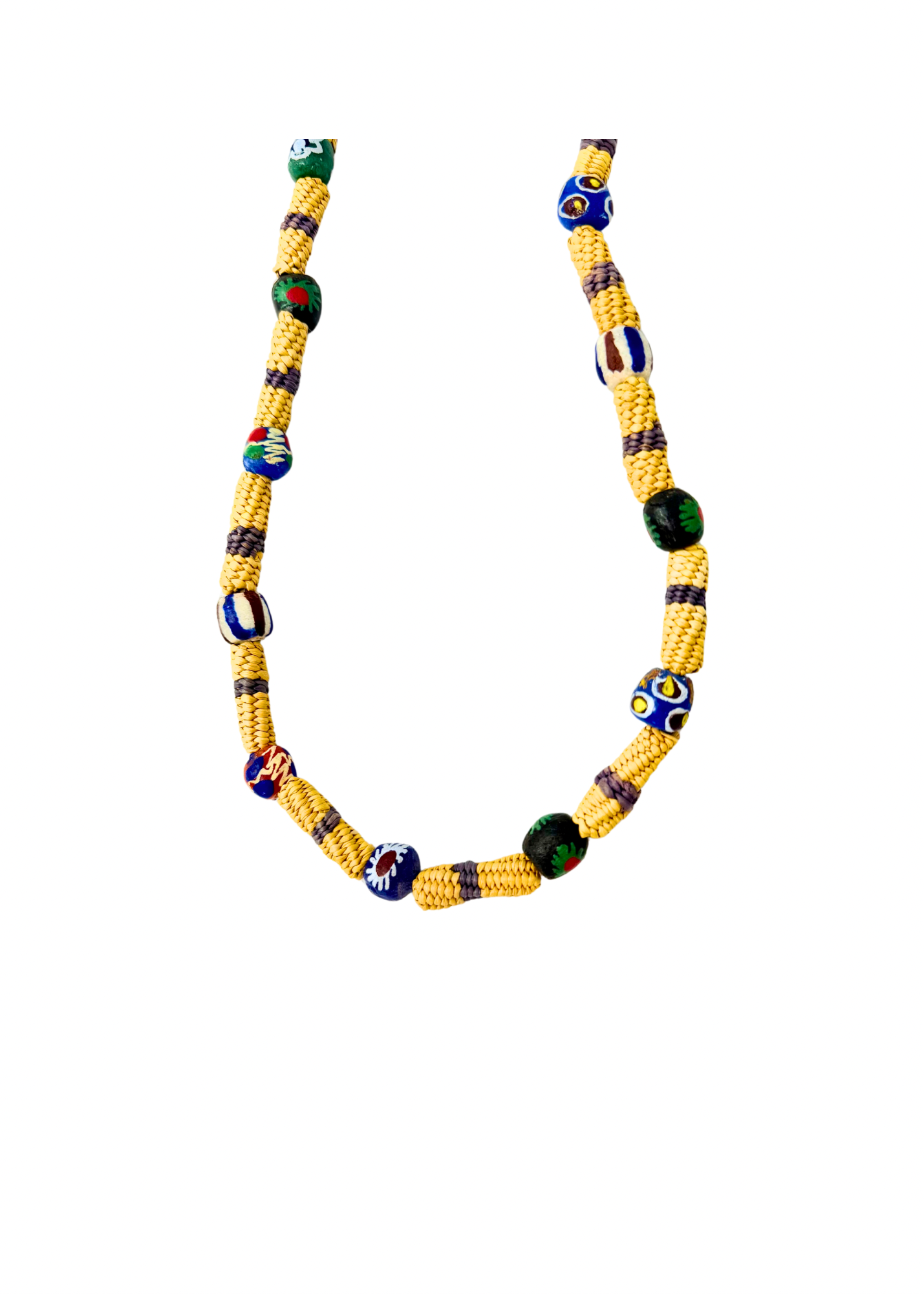 krobo beads, wicker Close UP .PNG