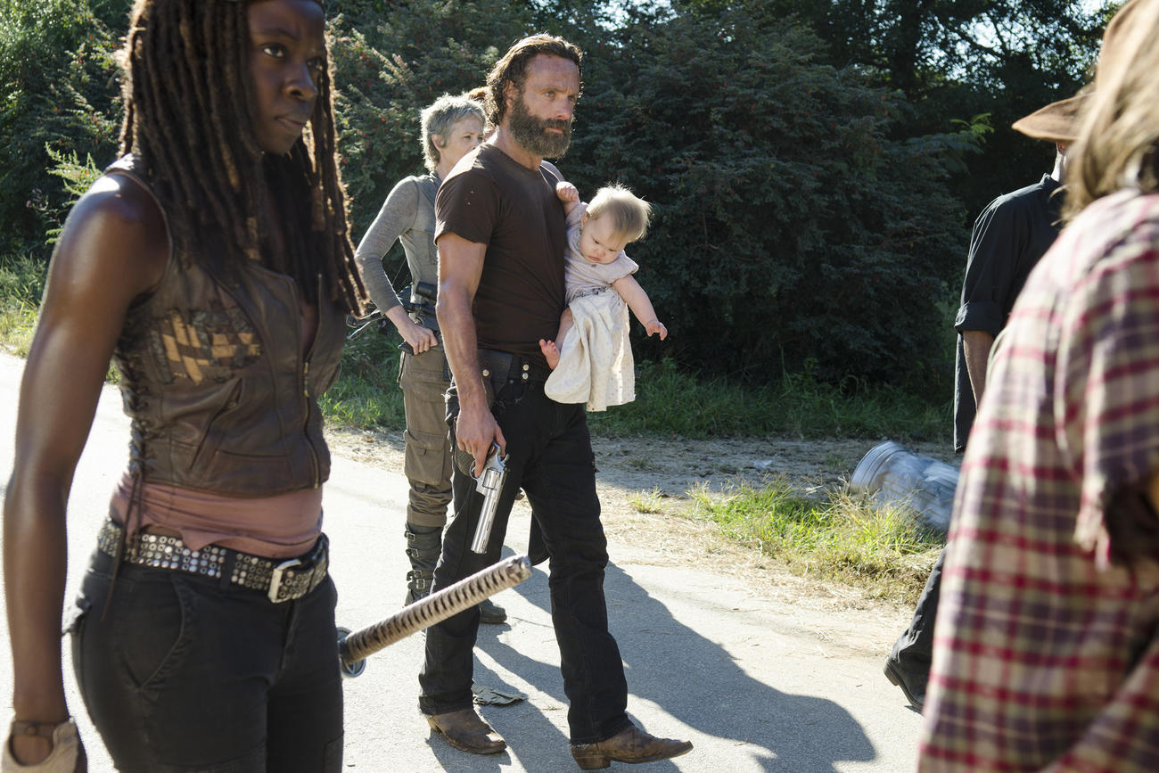 150301-news-walking-dead.jpg
