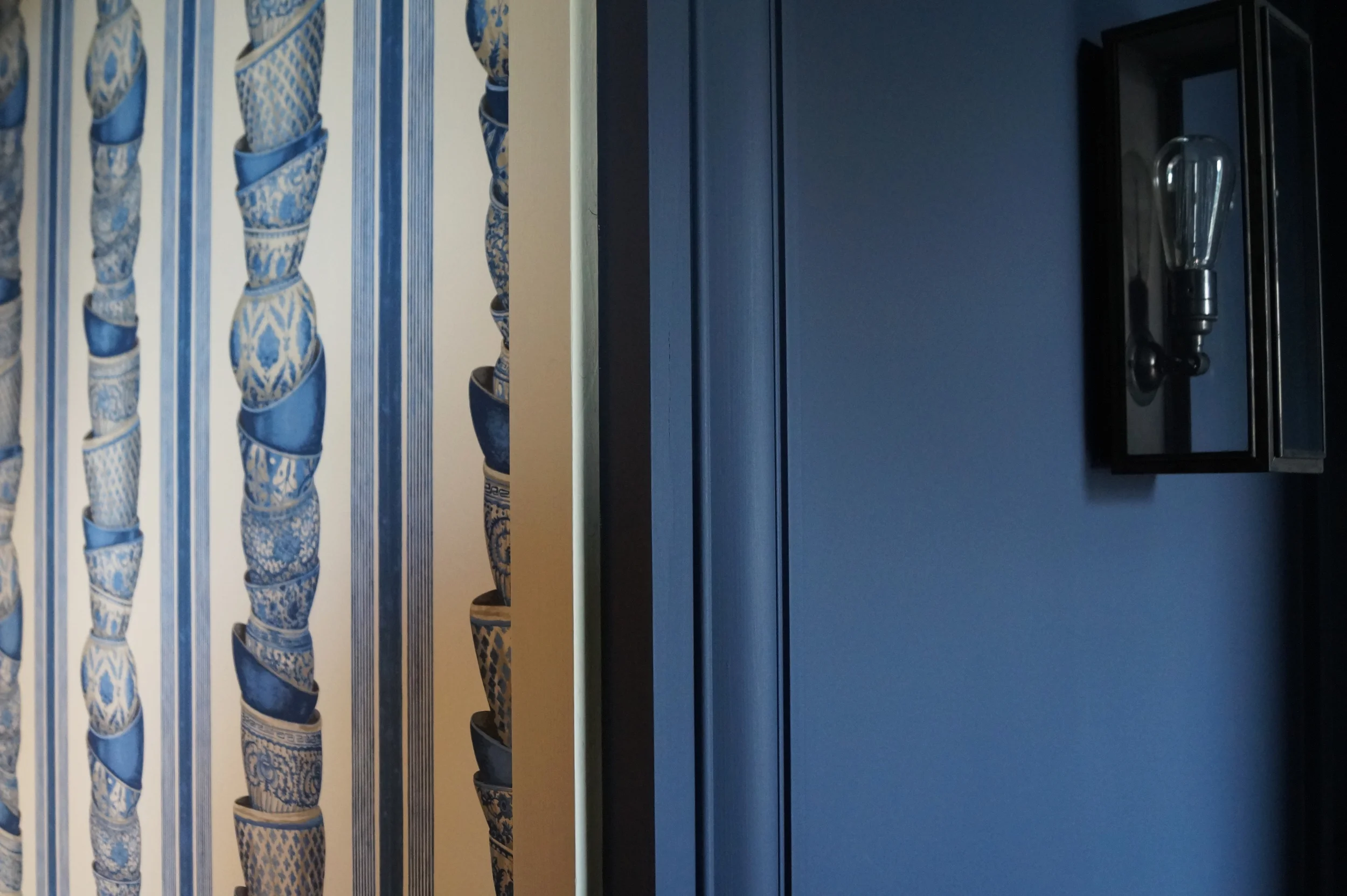 Bleu profond des abysses