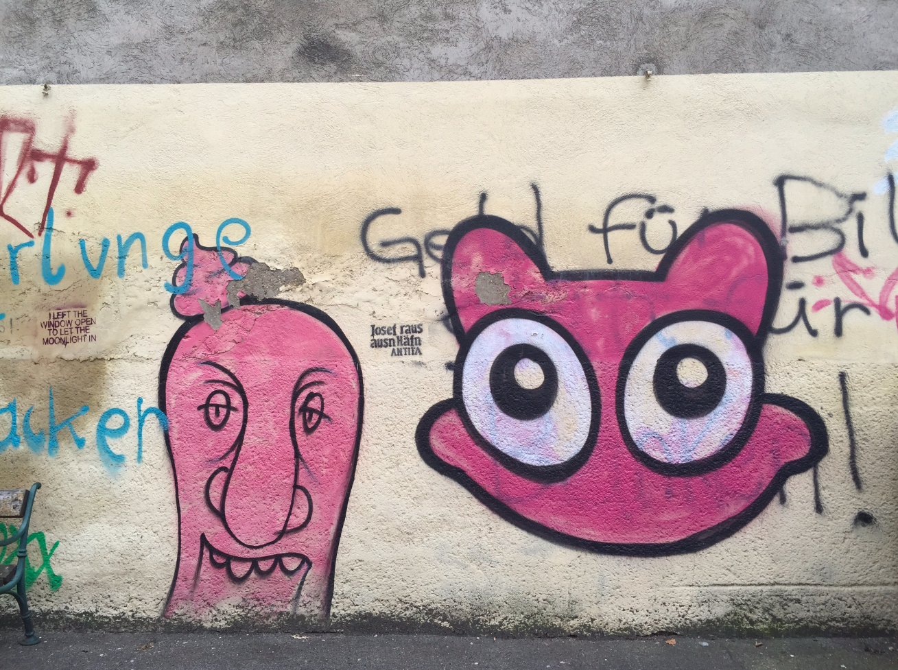 I heart street art
