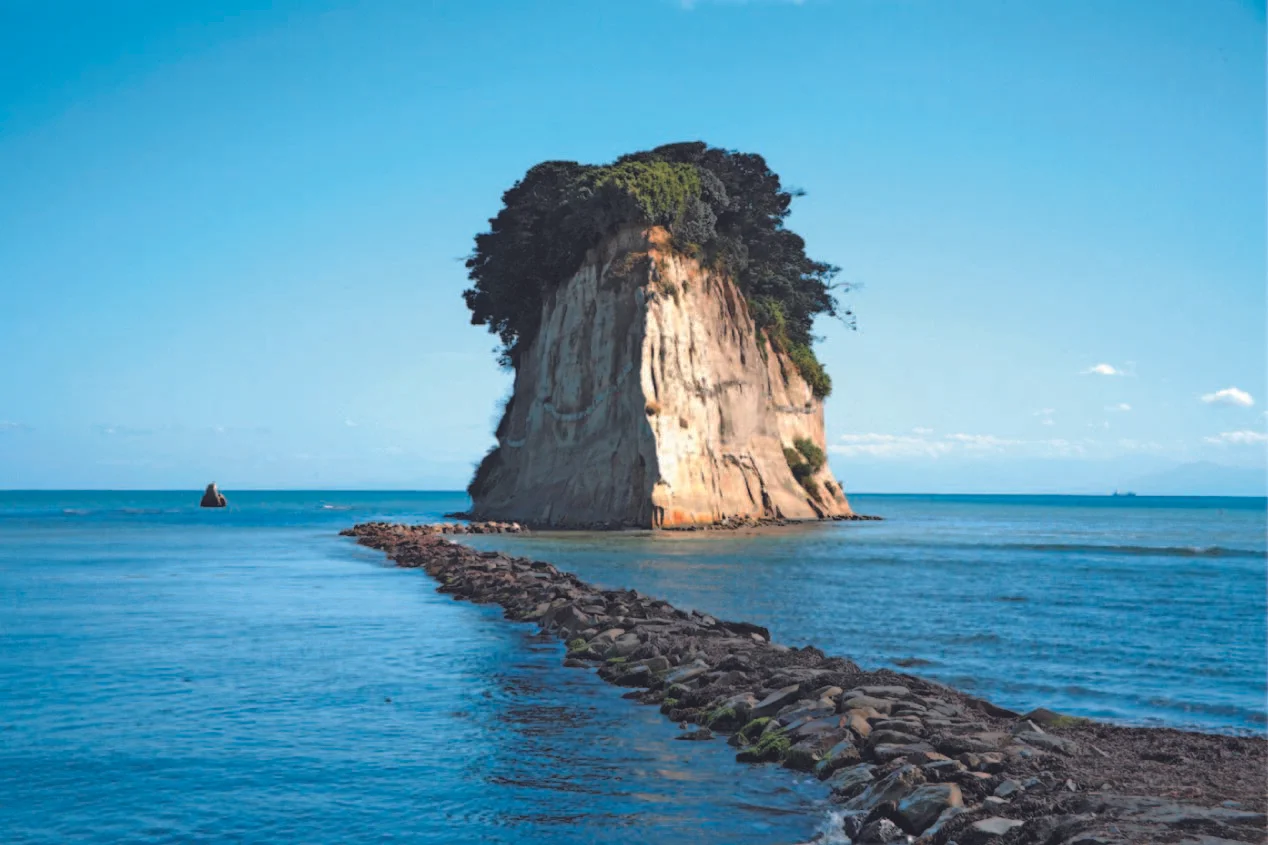 Mitsukejima Island.jpg