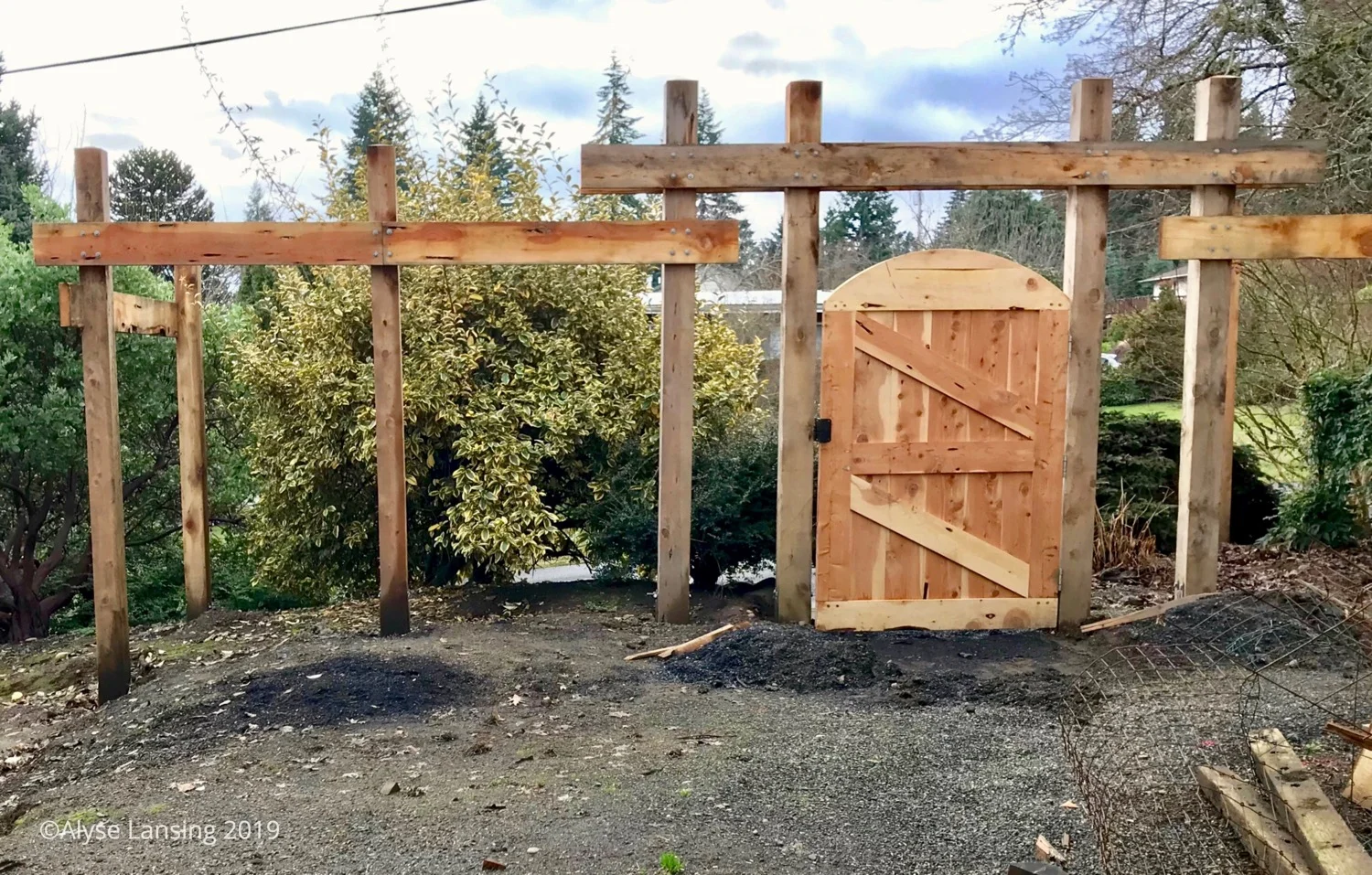 2019-01-04_DeerFenceGate1_AlyseLansing_sig.jpg