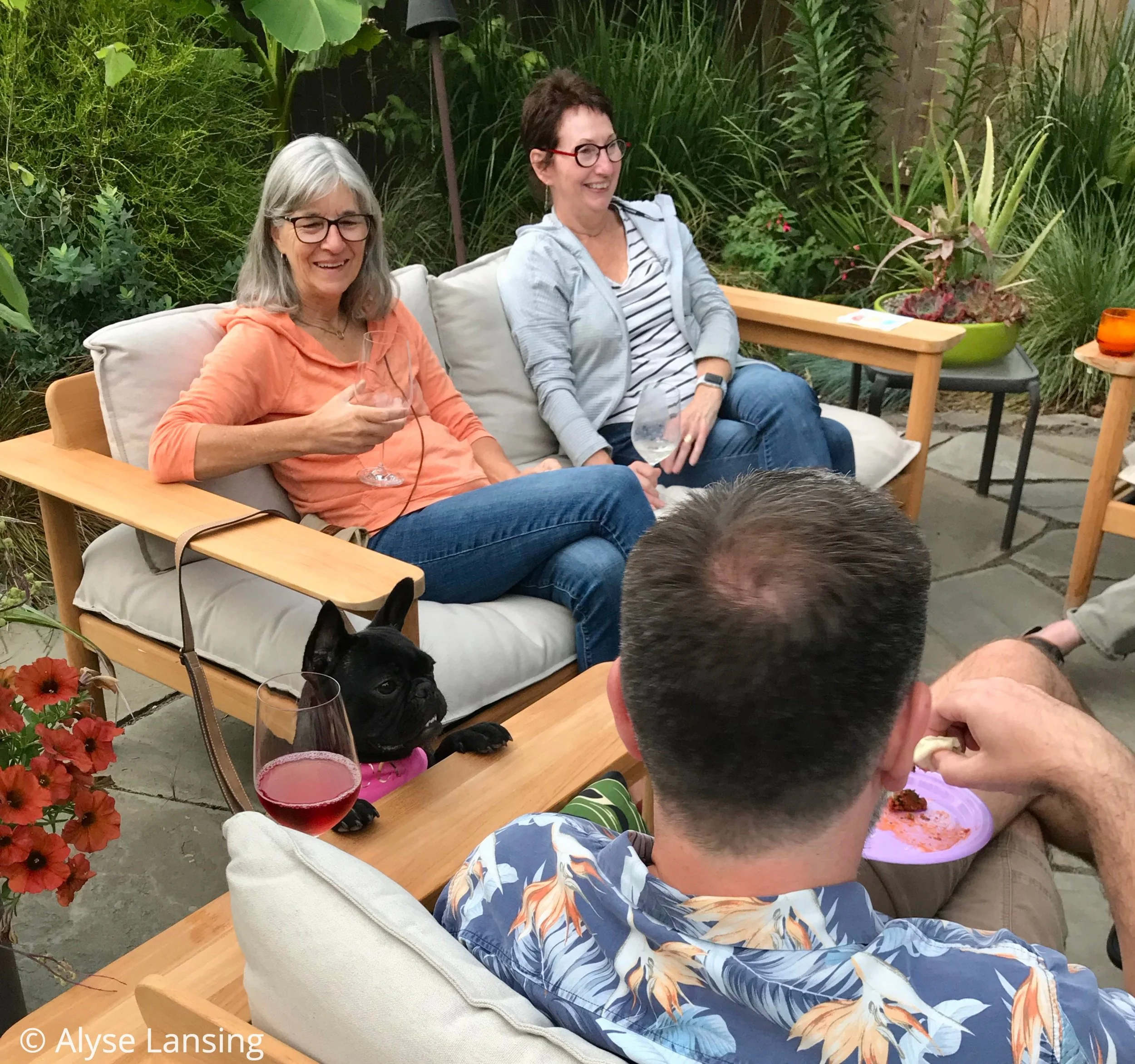 Jane Finch-Howell (of MulchMaid.blogspot ); Patricia Cunningham (of plantlust.com ); Greg Zwart; and Matthew’s year-old French bulldog Coco, who entertained us all.