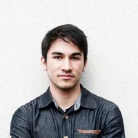 mylinkedinpic.jpeg