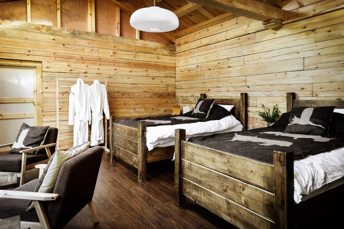 norden log cabin interior.jpg