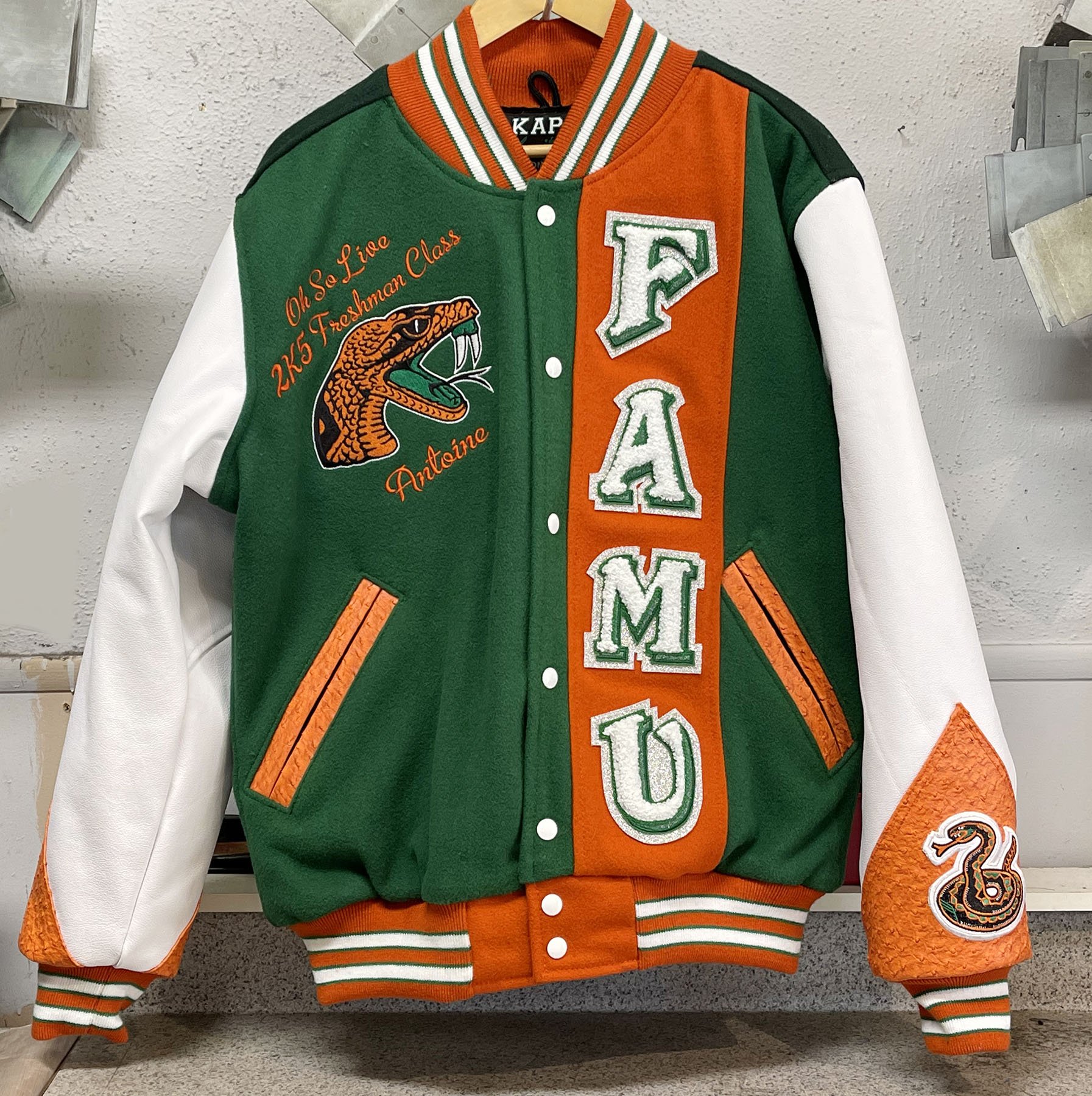 FAMUfrontAntoineWood-custom-AvalonSkiesJacketArtist-Oct2021-IMG_0315.jpg