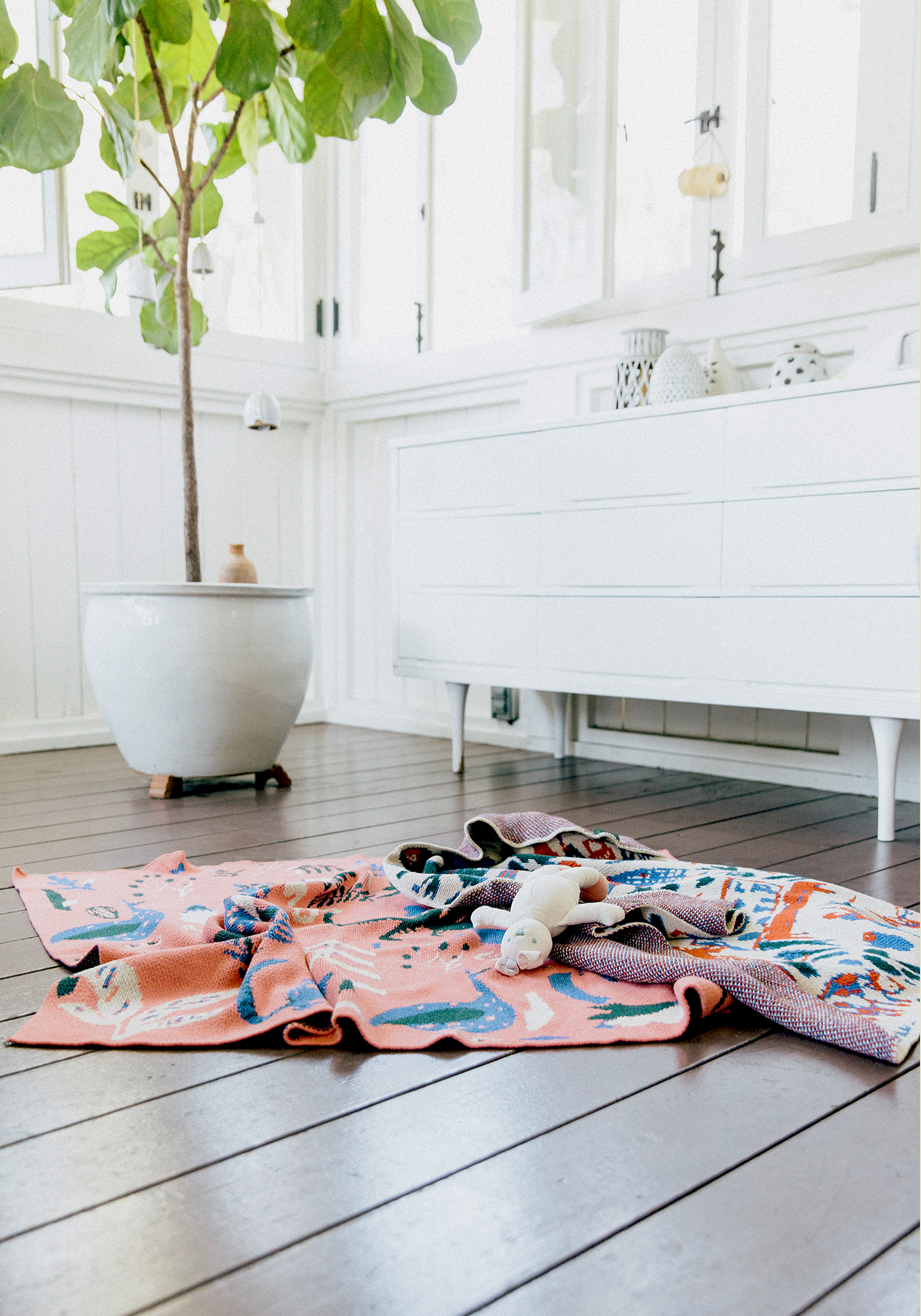 STUDARUS_160724Good_Blankets_LS1_0829.png