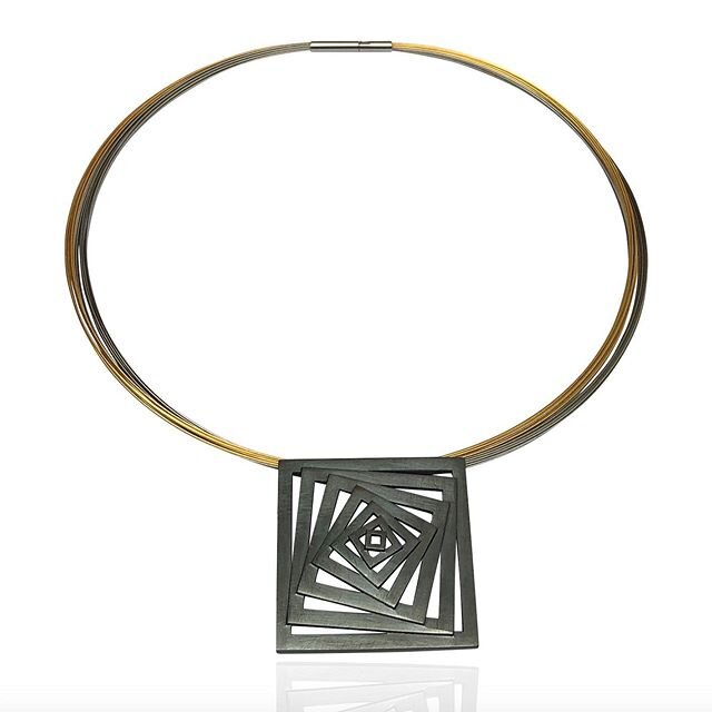 New necklace that doubles up as brooch- useful stuff #lifestooshortforboringjewelry #lifestooshortforboringjewellery #usefuljewellery #nudgecollection #lockdown2020 #madenotmanufactured #alternativebling #blackandgold #goldsmithsfair #fromthearchives