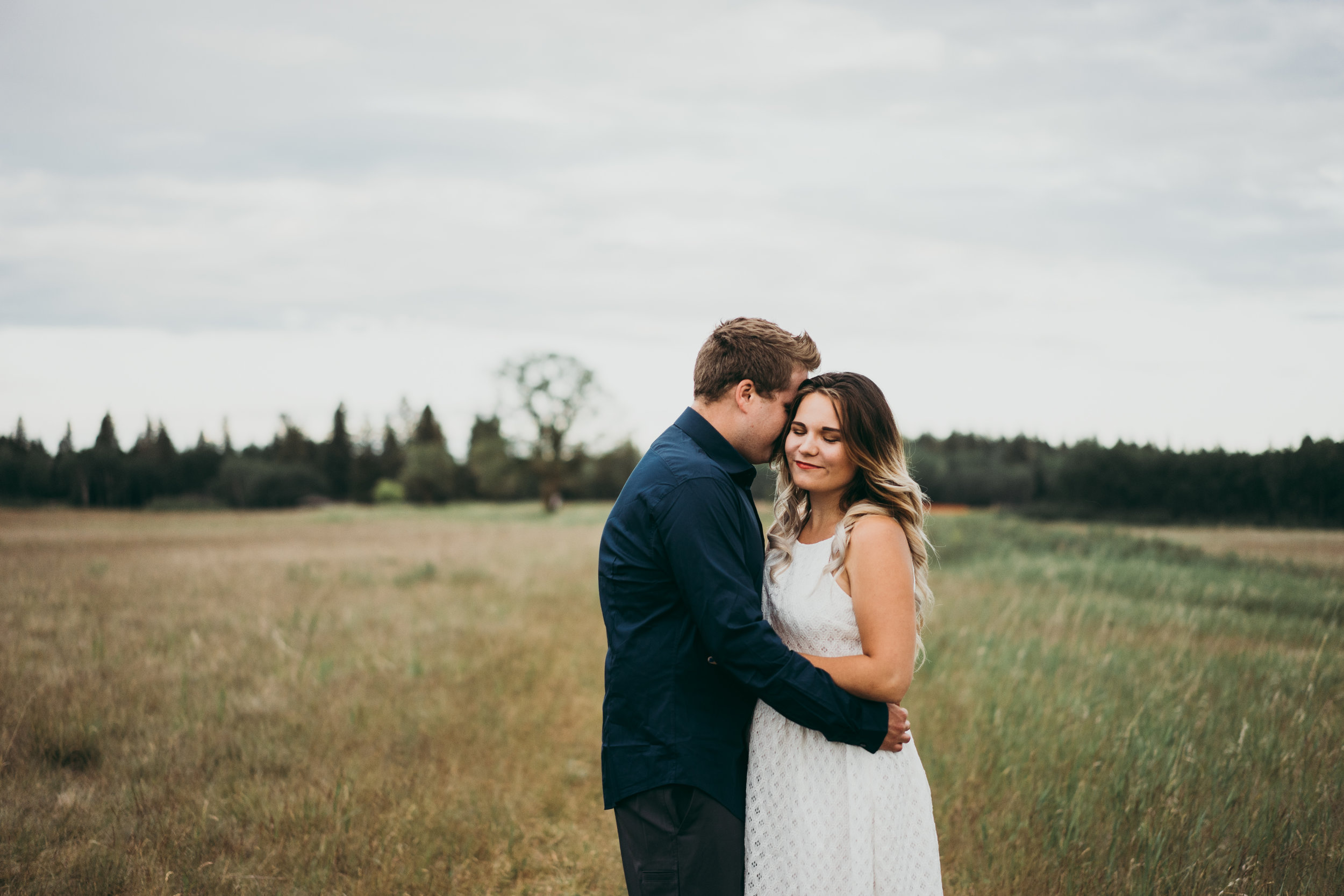 HaileyLeightonEngagementBirdsHillPark-0022.jpg