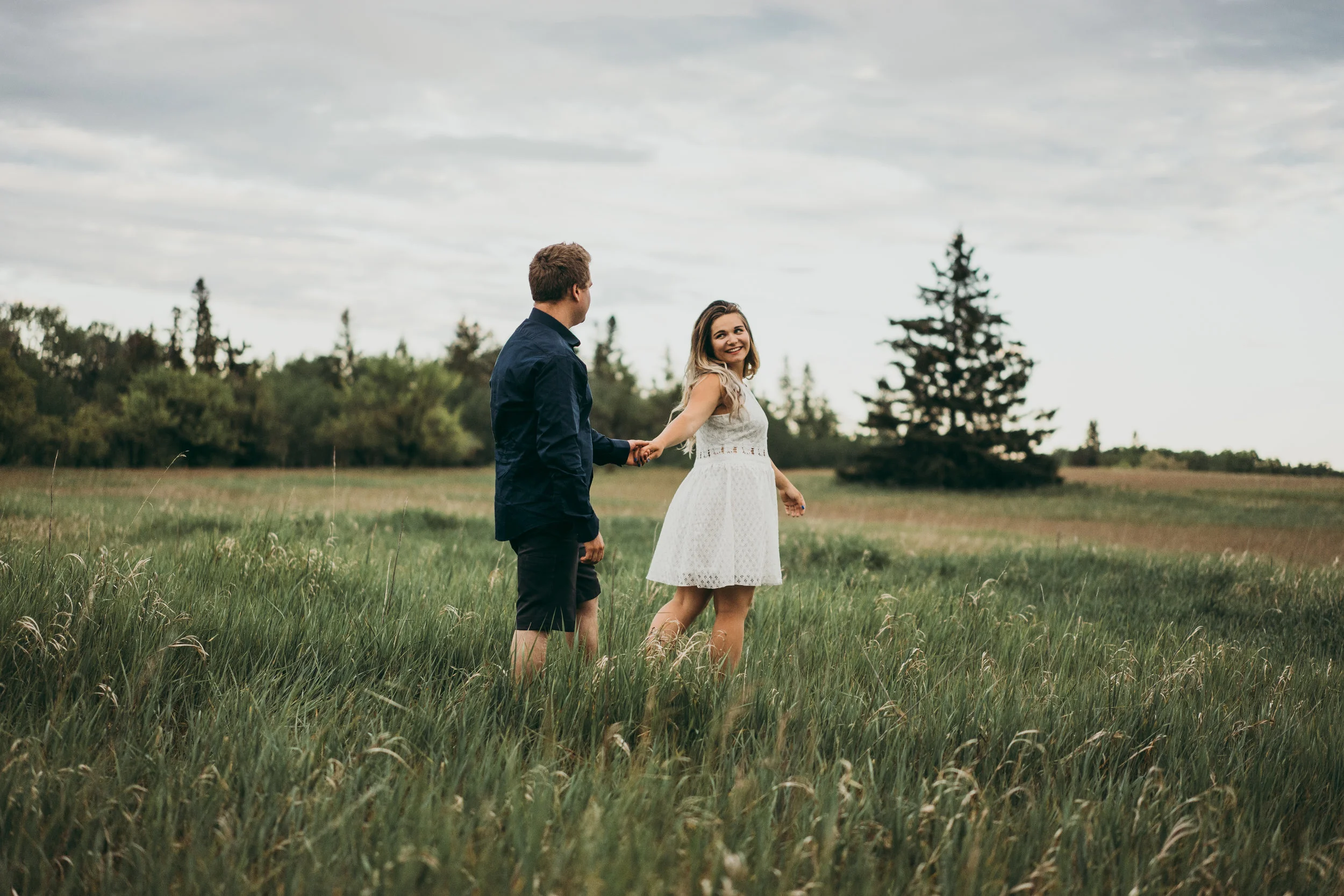 HaileyLeightonEngagementBirdsHillPark-0194.jpg