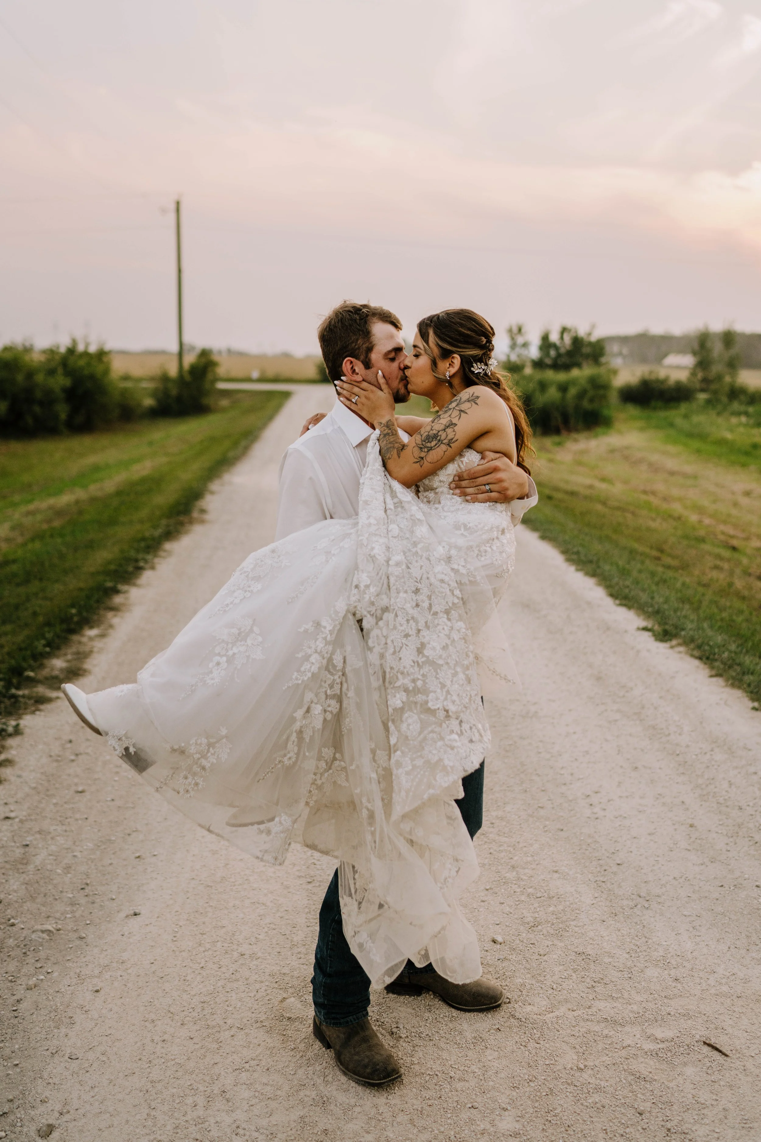 MackenzieCorbinWedding-1576.jpg