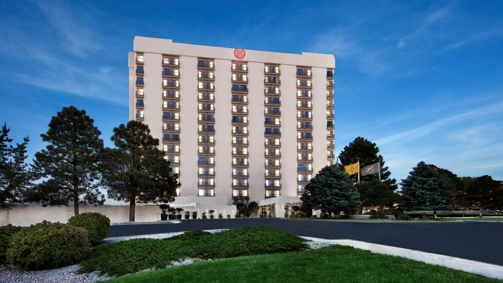 Sheraton Albuquerque Airport hotel 2910 Yale Blvd SE, Albuquerque NM 87106