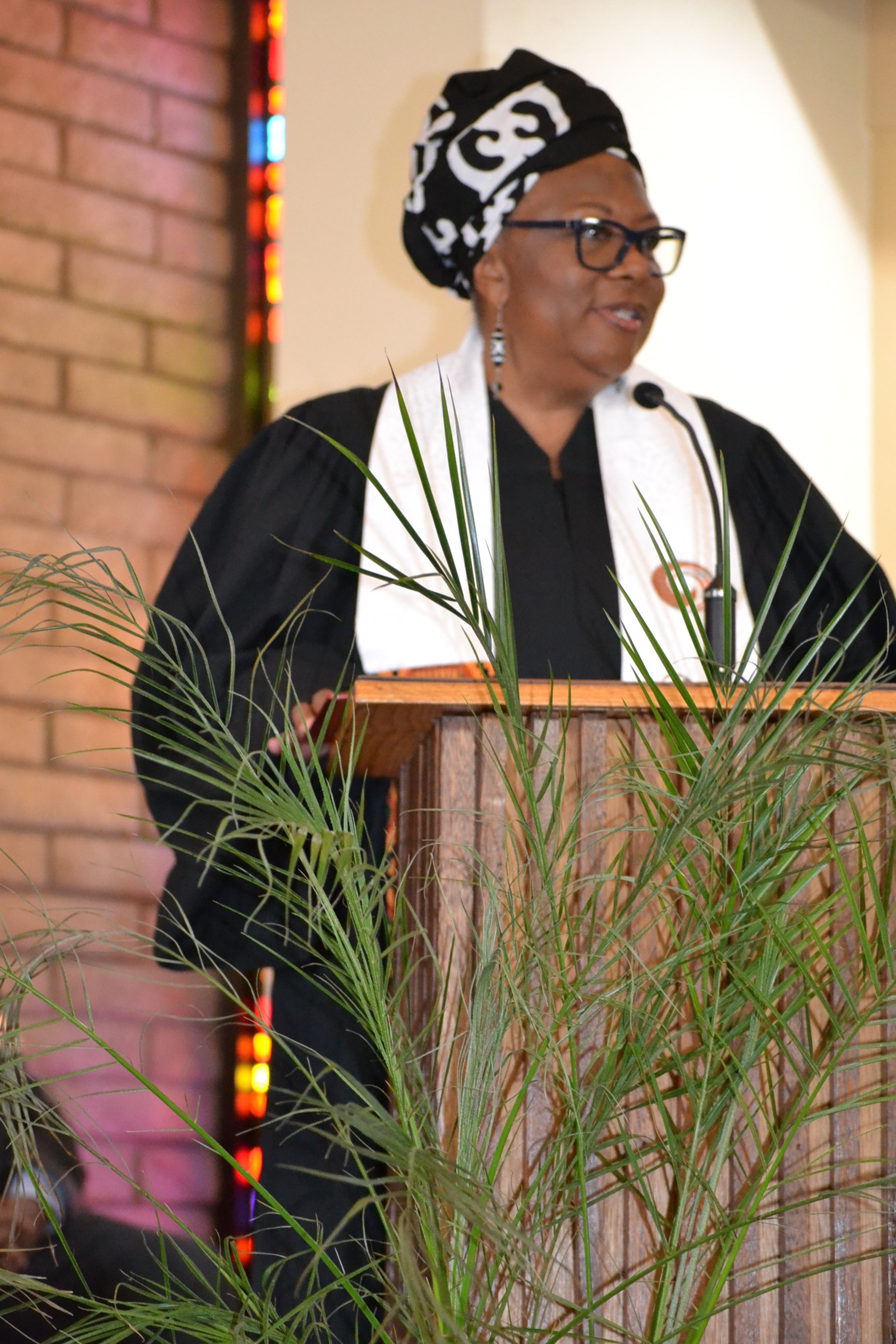 Rev Dr Toni Hawkins 2.JPG