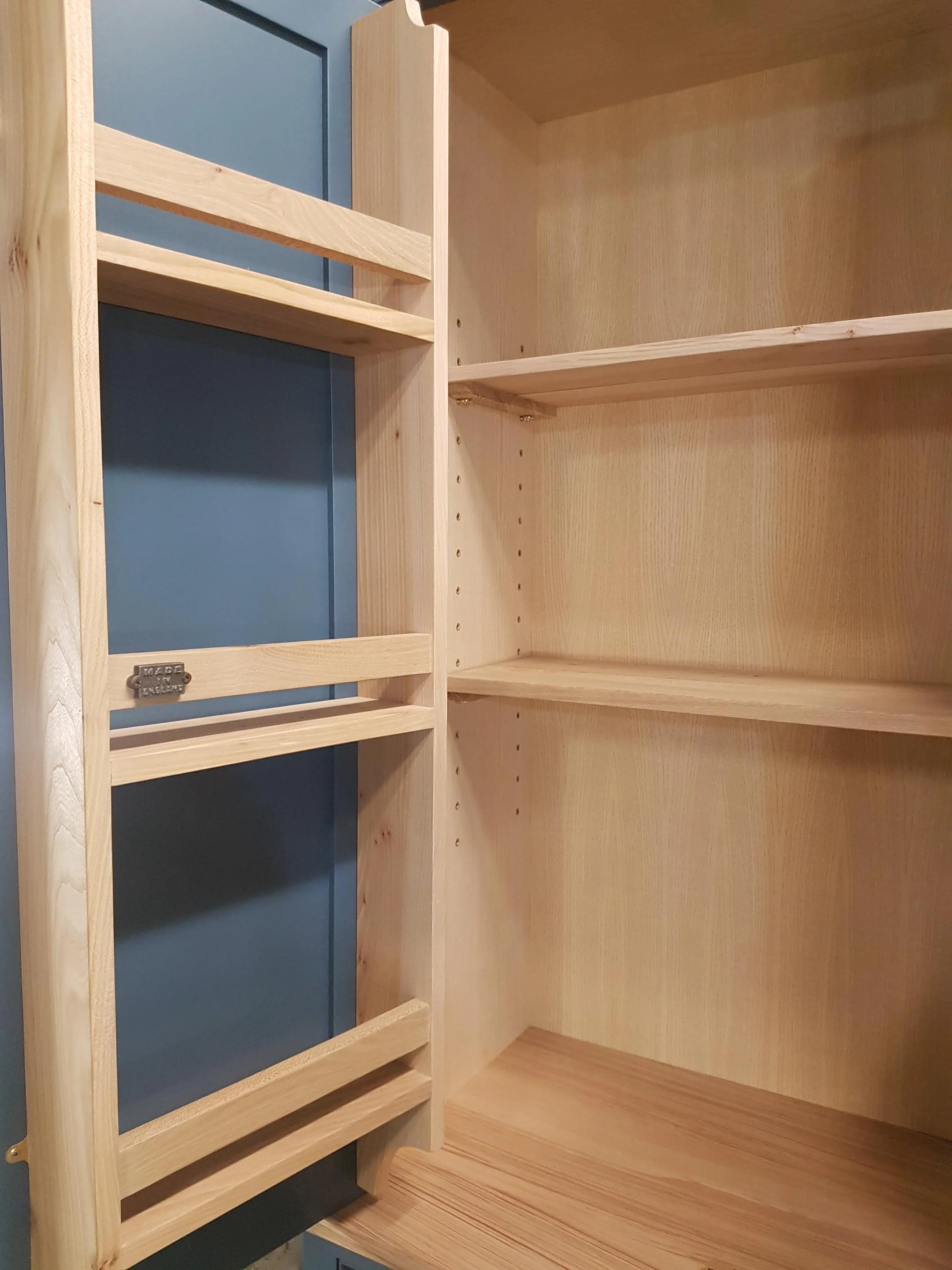 Counter top units, can easily be opened to allow access to extra work surface, and closed to hide clutter.