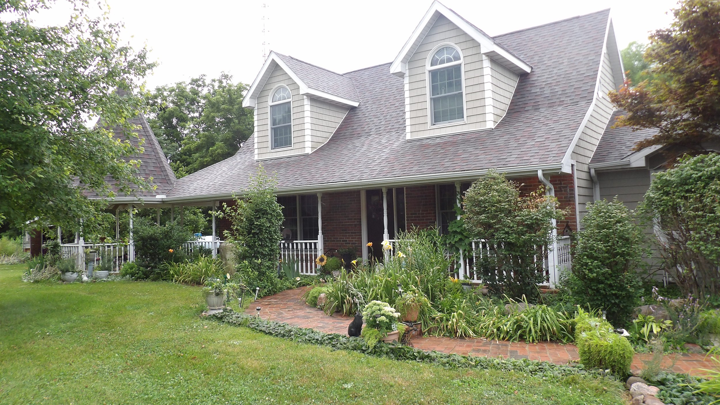 ONLINE-ONLY AUCTION!!! Lisa Whiteside Real Estate