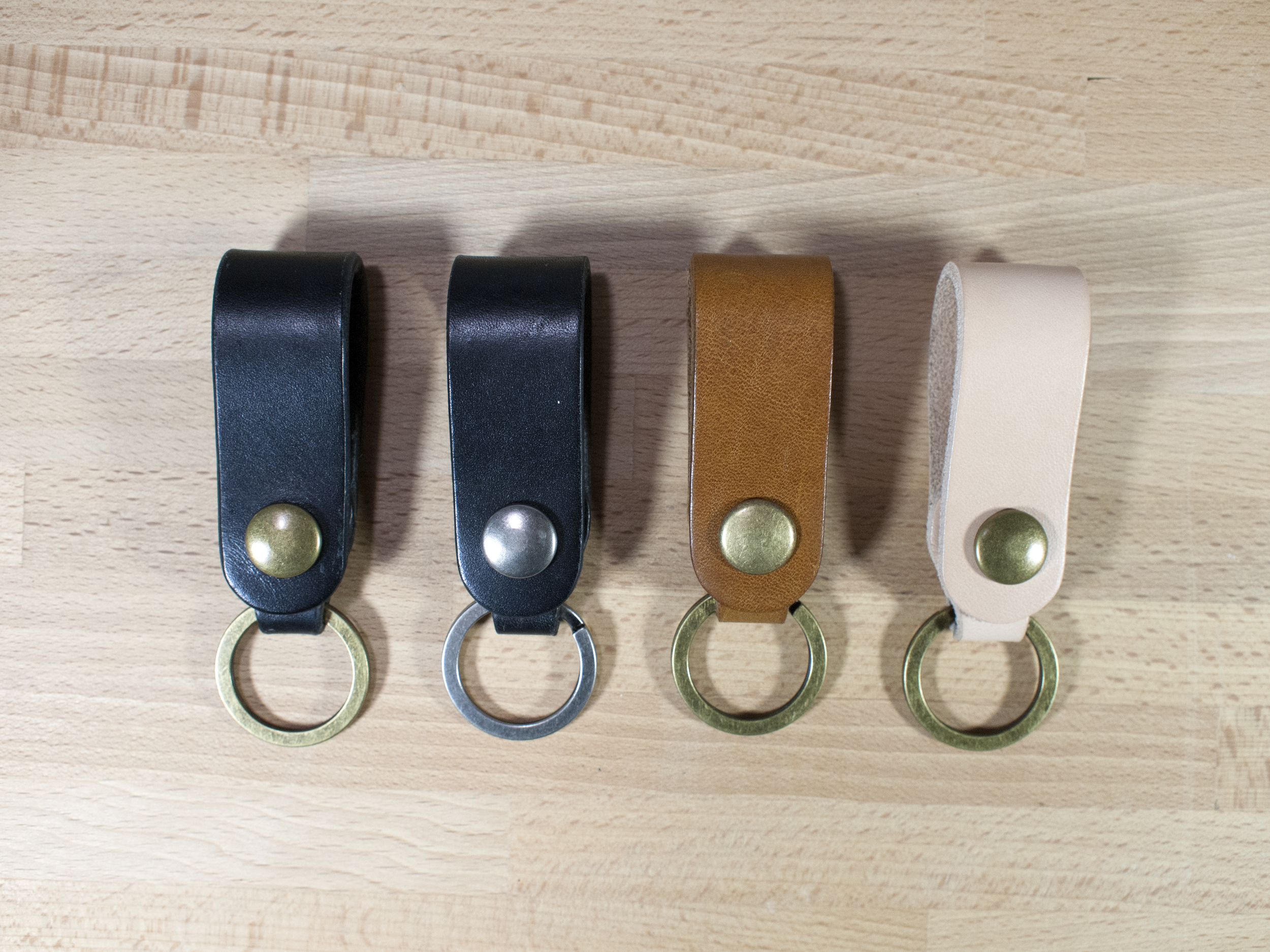 LCLA_KEYCHAINSNCLIP_4 COLORS 5 21 16.jpg