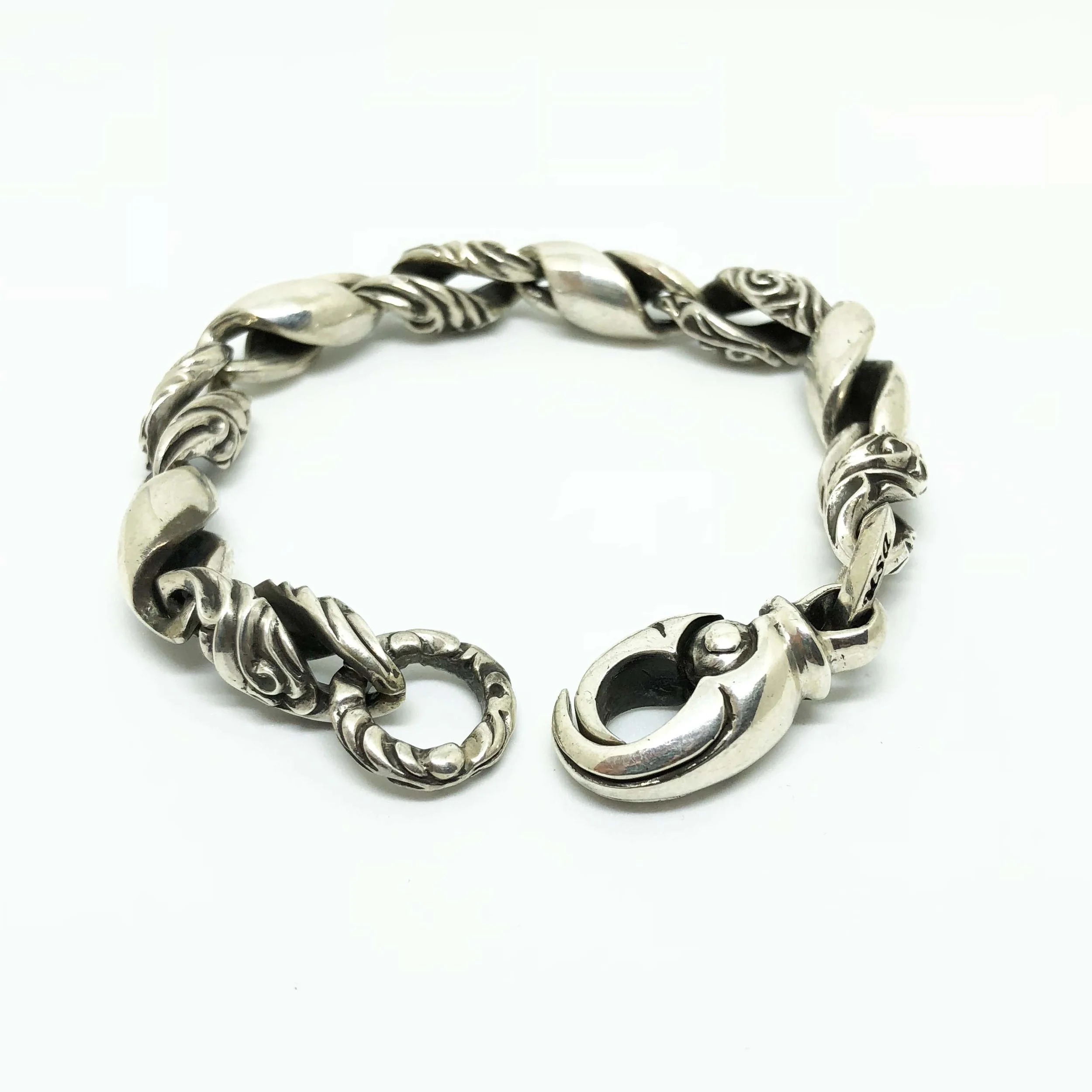 Classic Feather Bracelet