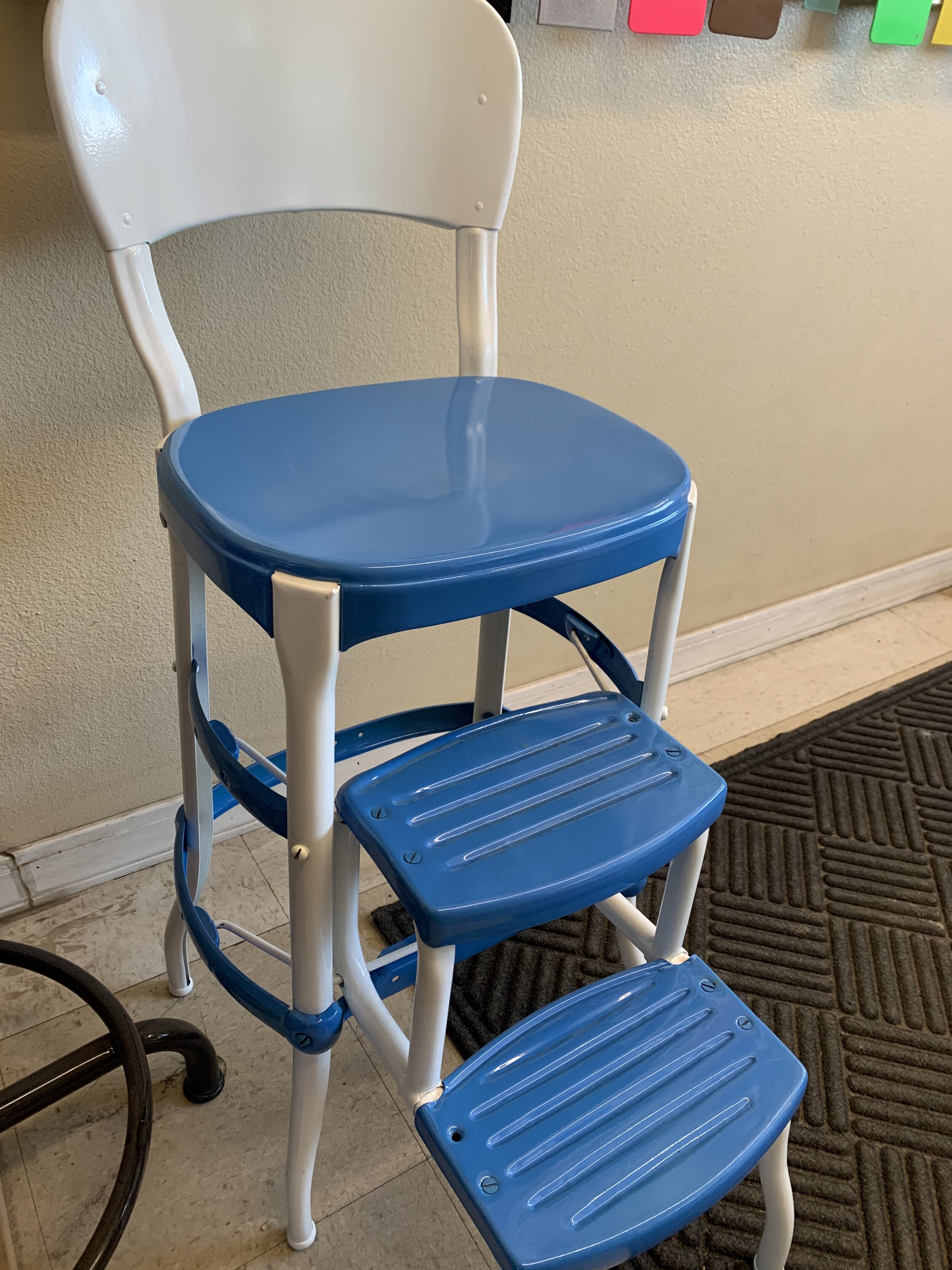 dad pc blue chair.jpg