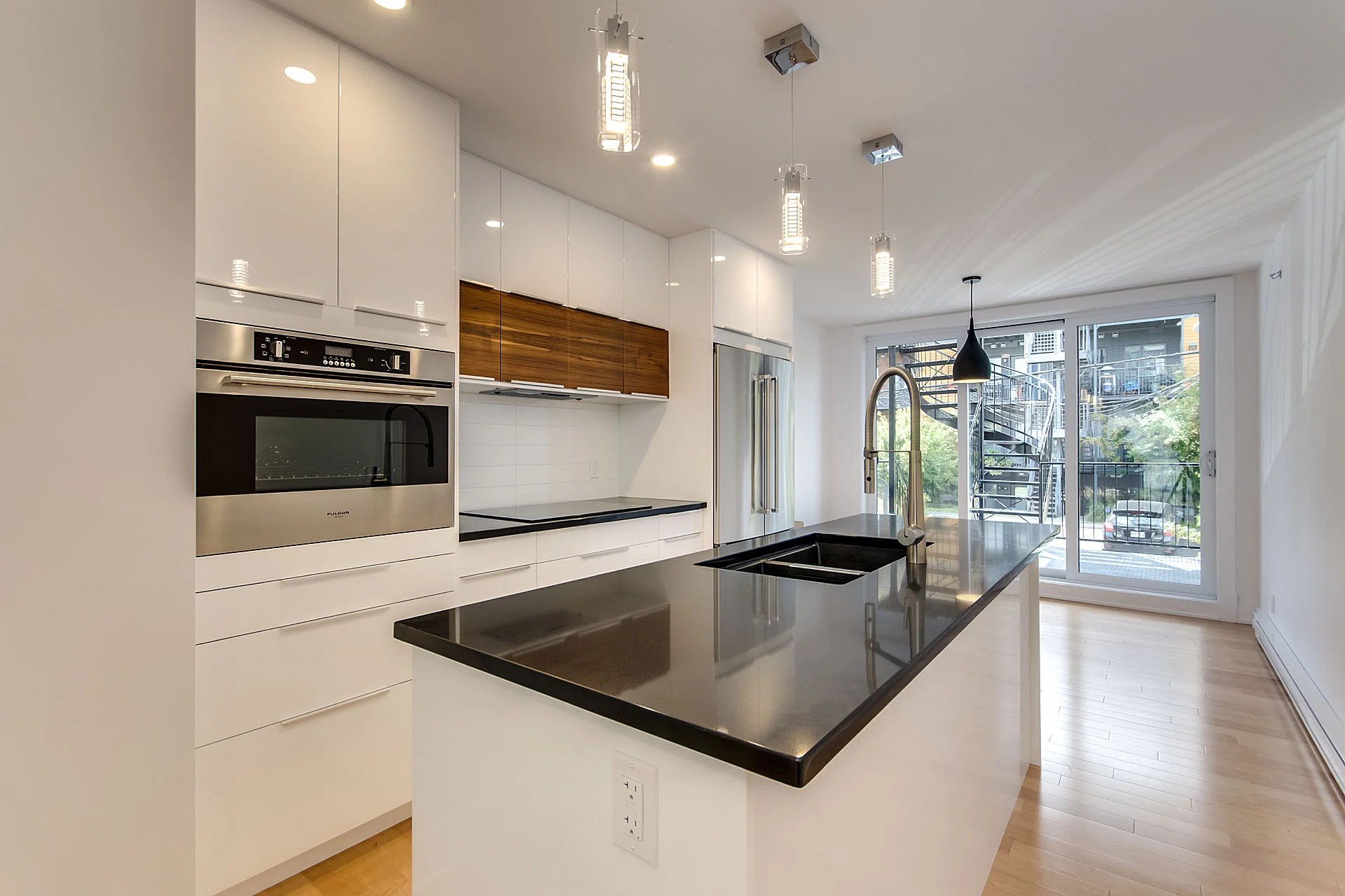 QUARTZ-GRANITE.jpg